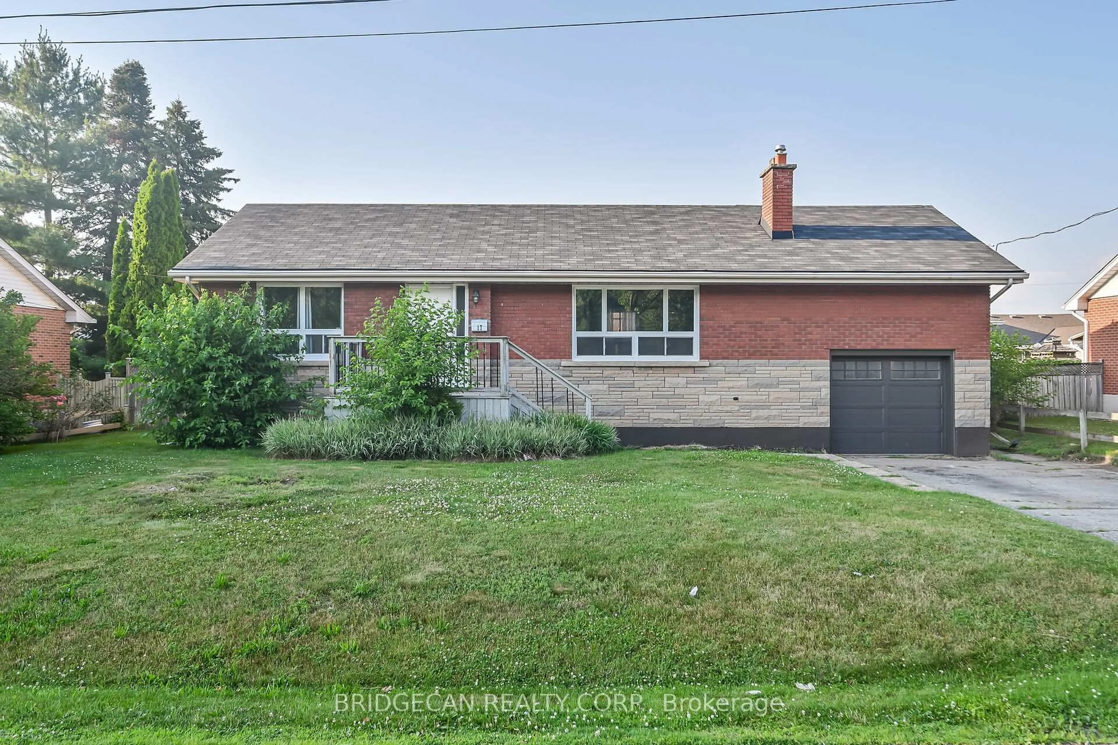 Home with brick exterior material, street for 17 Brierwood Ave, Grimsby Ontario L3M 1J5