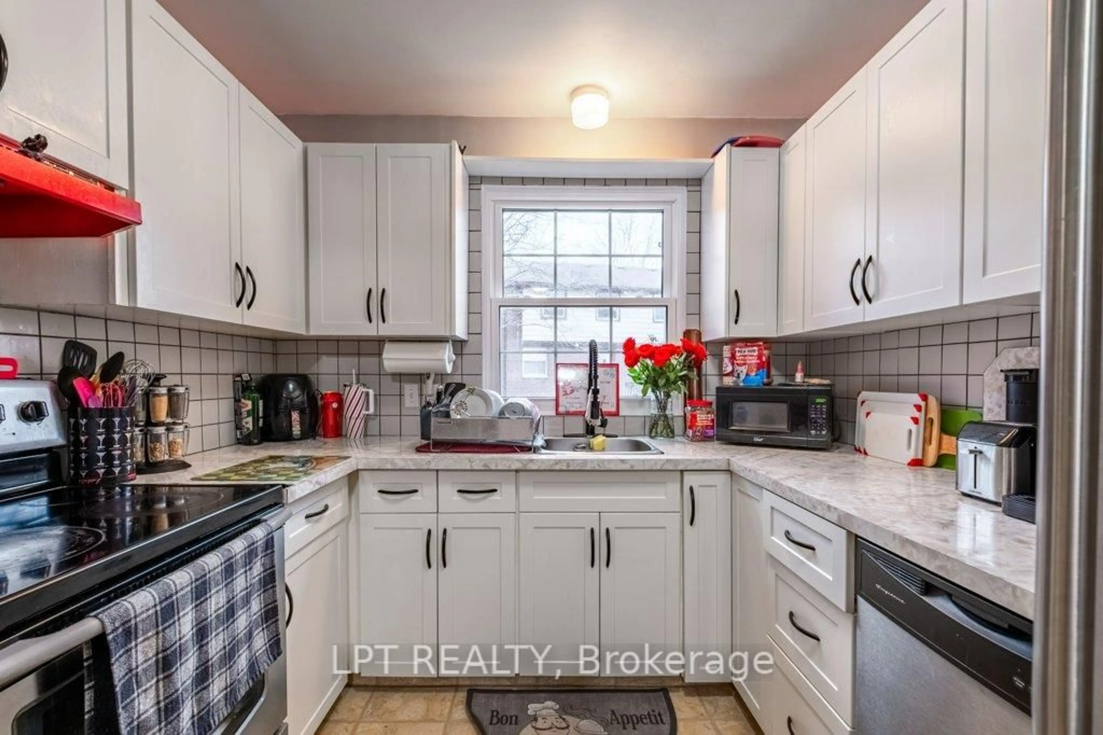 Standard kitchen, unknown for 126 Notch Hill Rd #5, Kingston Ontario K7M 2X1