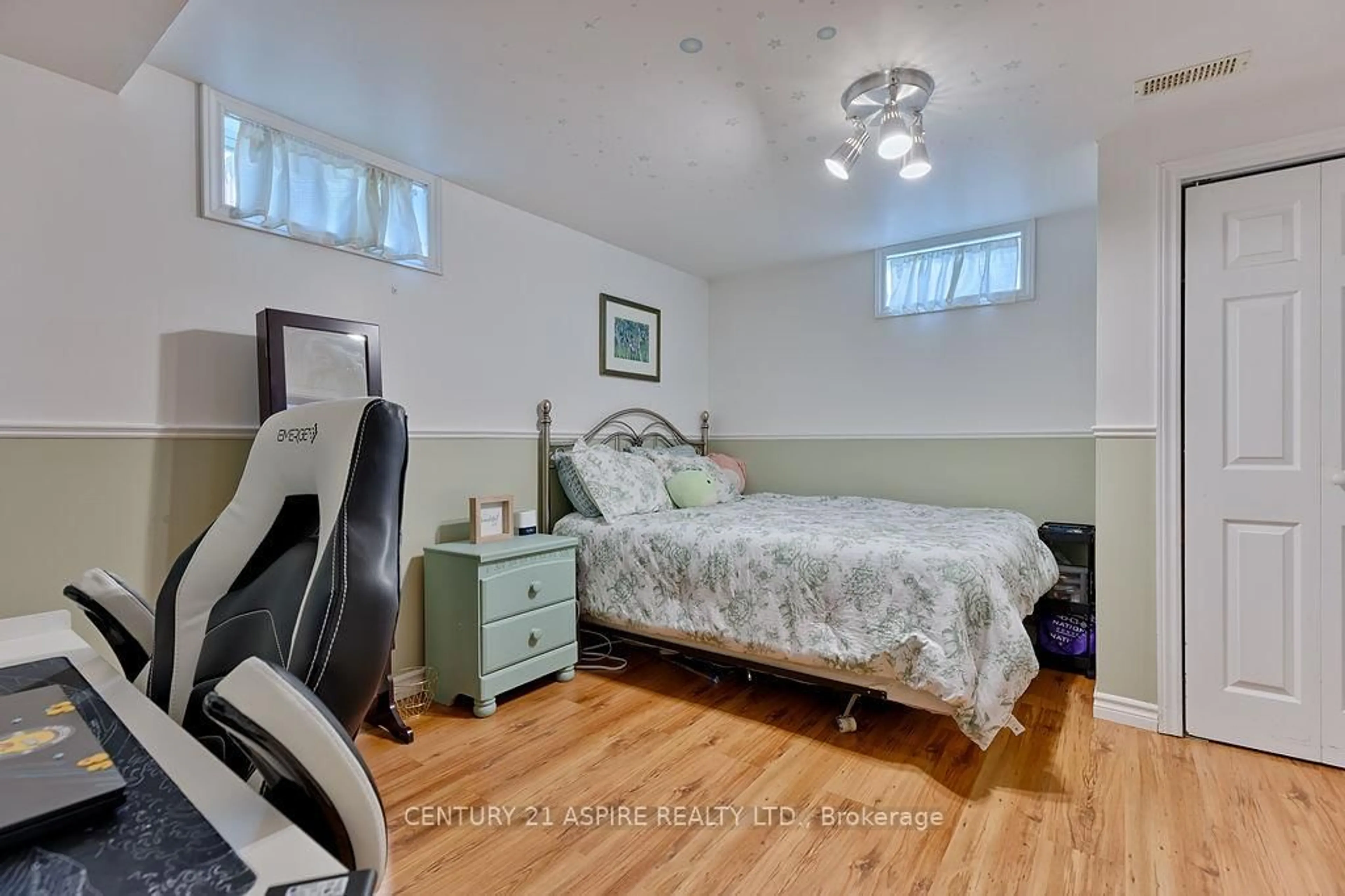 A pic of a room for 93 Hemlock St, Petawawa Ontario K8H 3C3