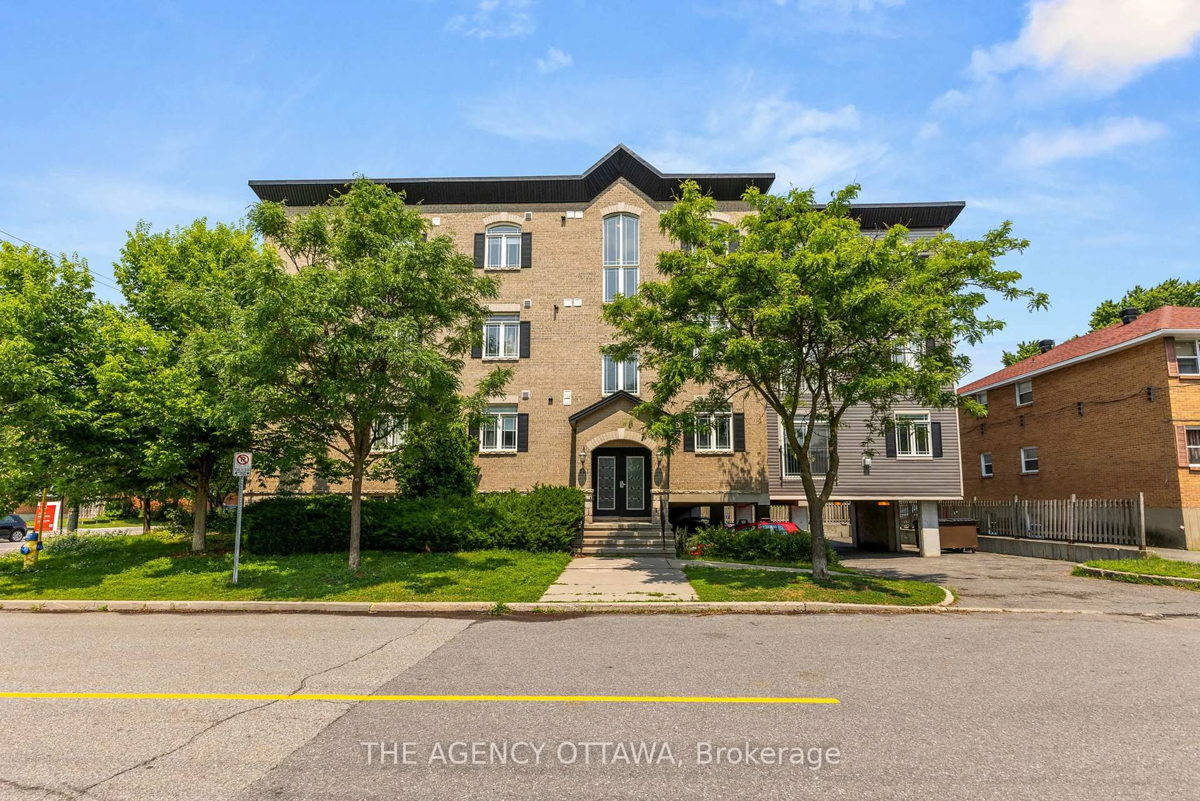 Unknown for 711 CHURCHILL Ave #203, Ottawa Ontario K1Z 7J9