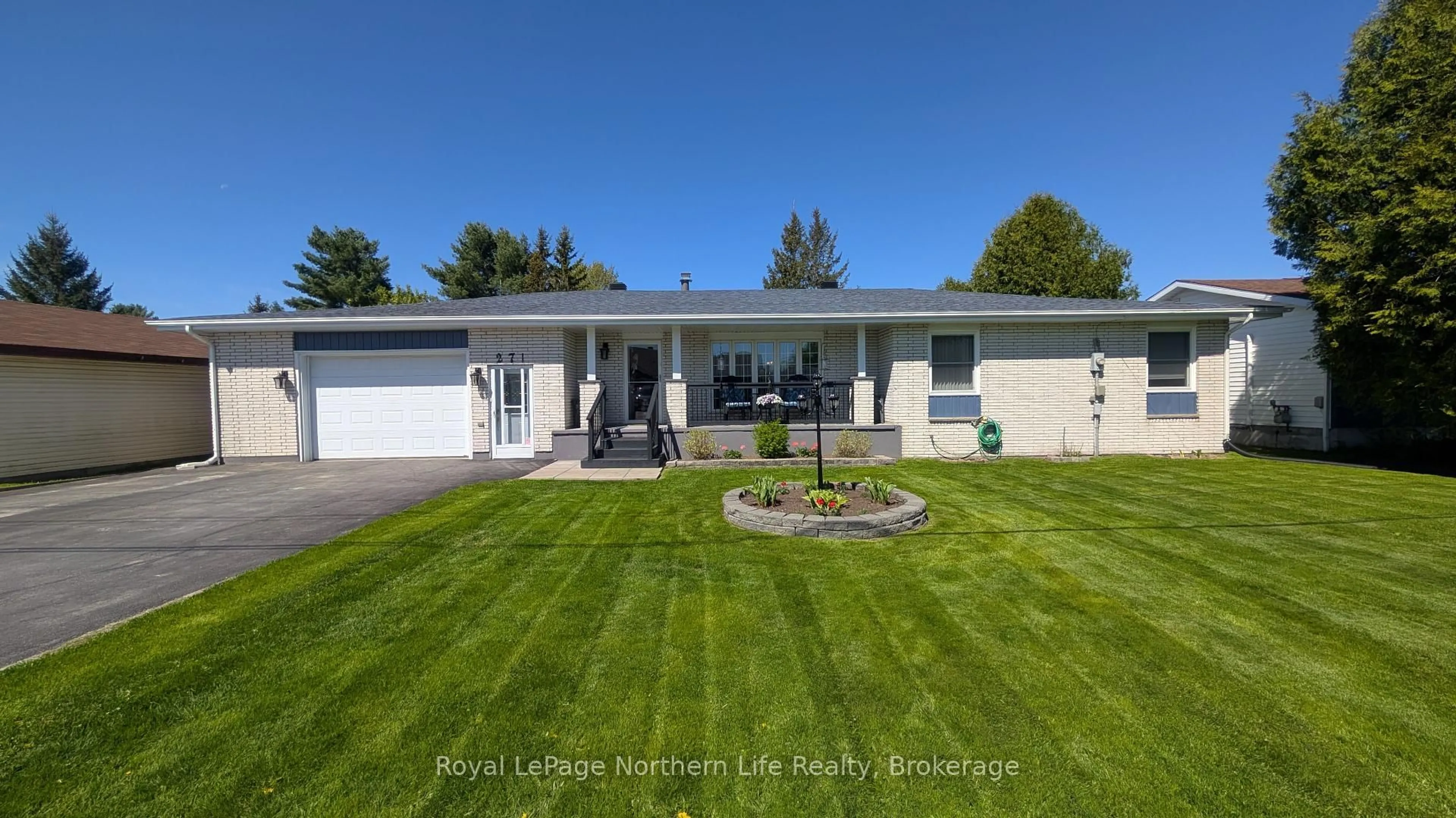 Home with vinyl exterior material, unknown for 271 Coursol Rd, West Nipissing Ontario P2B 3B7