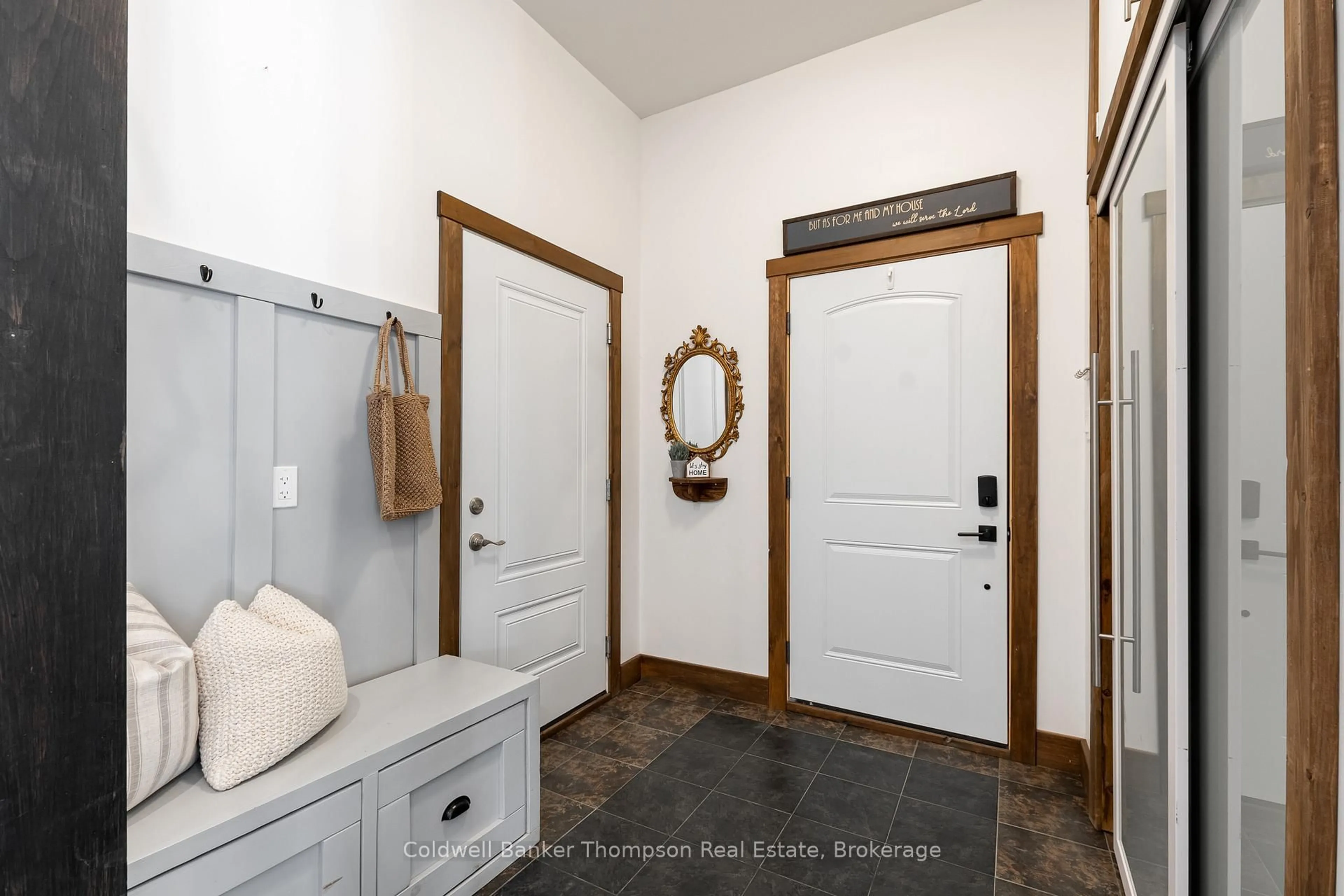 Indoor entryway for 13 Lewis St, South River Ontario P0A 1X0