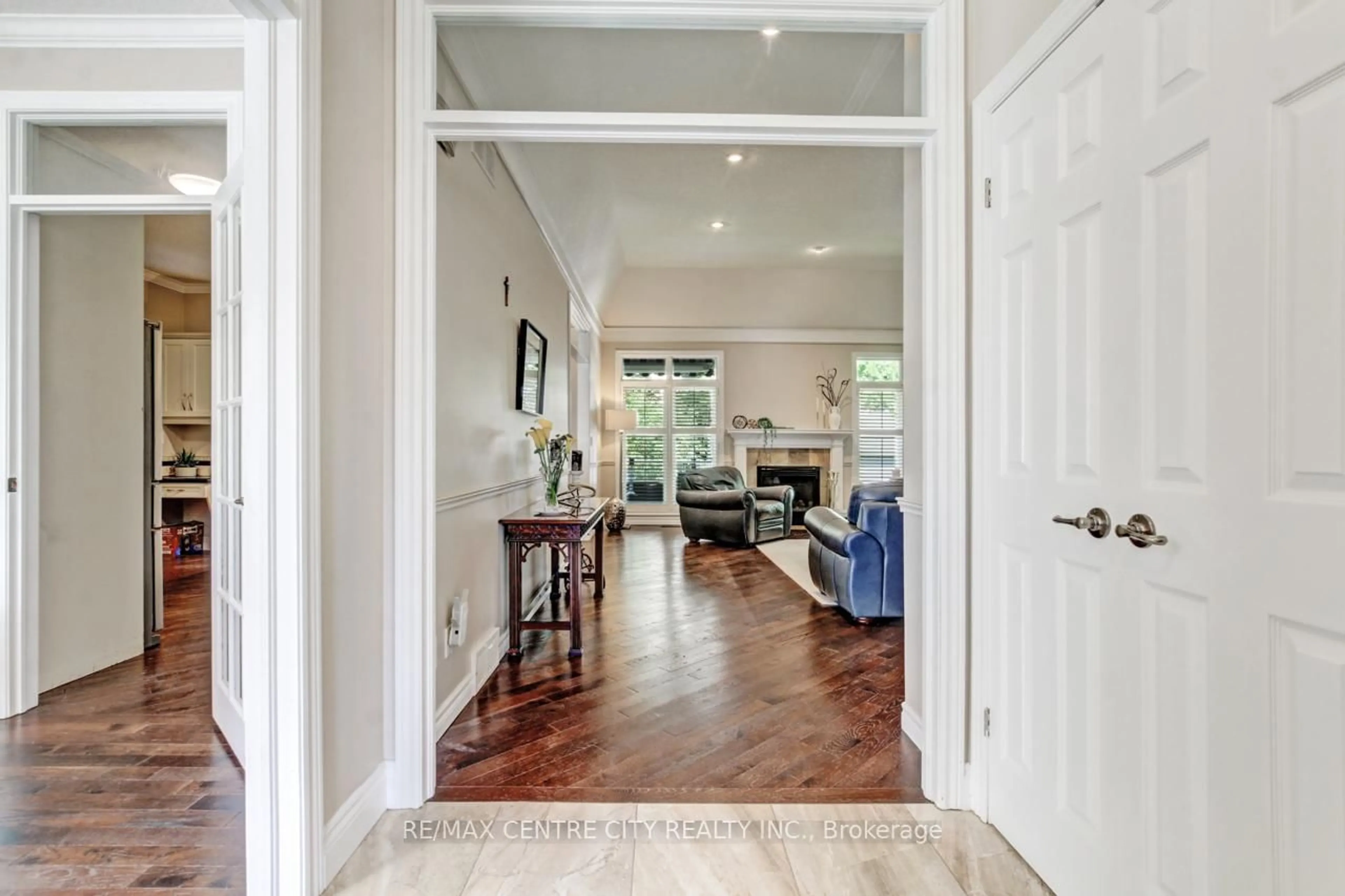 Indoor entryway for 50 Exmoor Pl, London North Ontario N5X 3W2