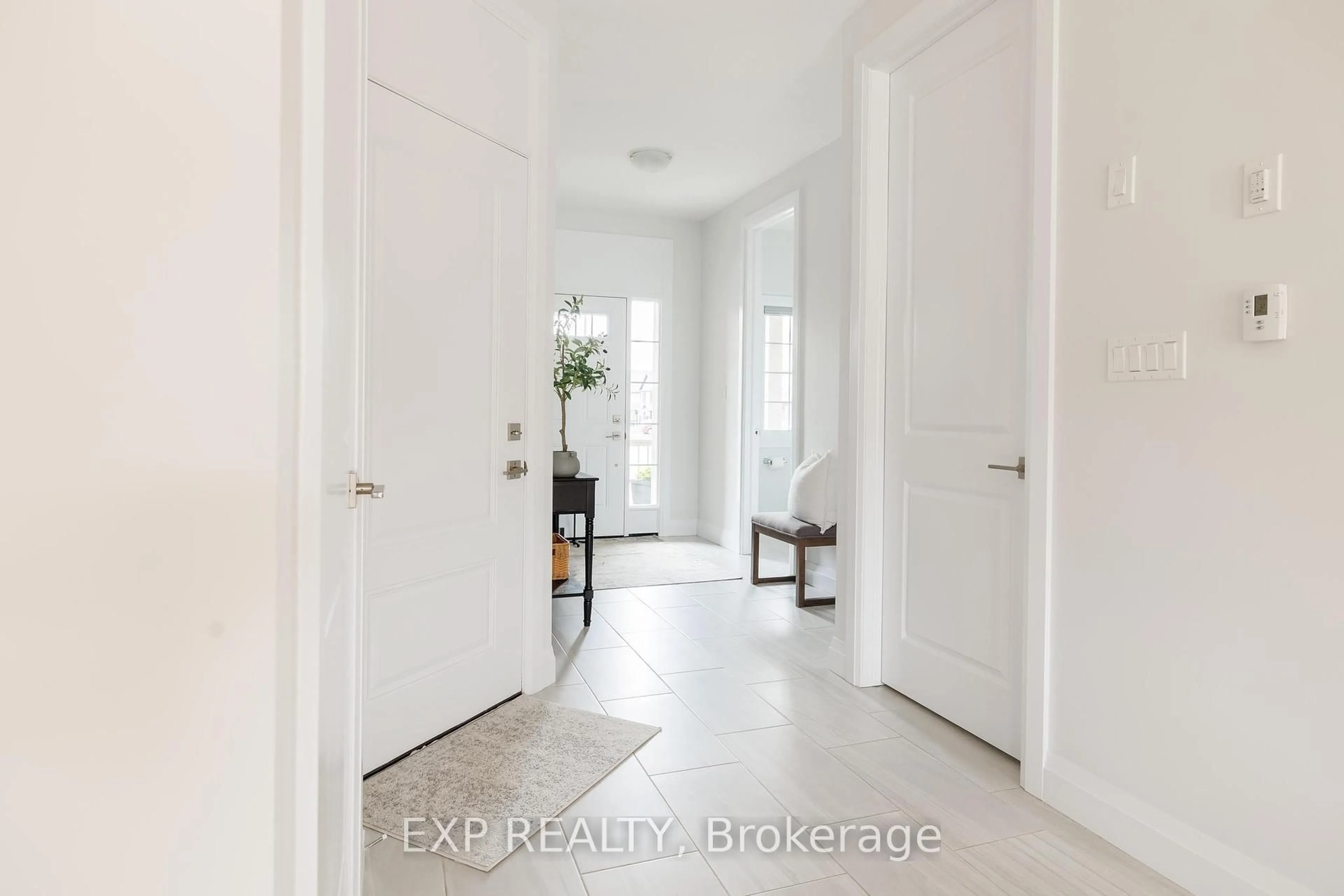 Indoor entryway for 164 Snyder Ave, Woolwich Ontario N3B 0C9