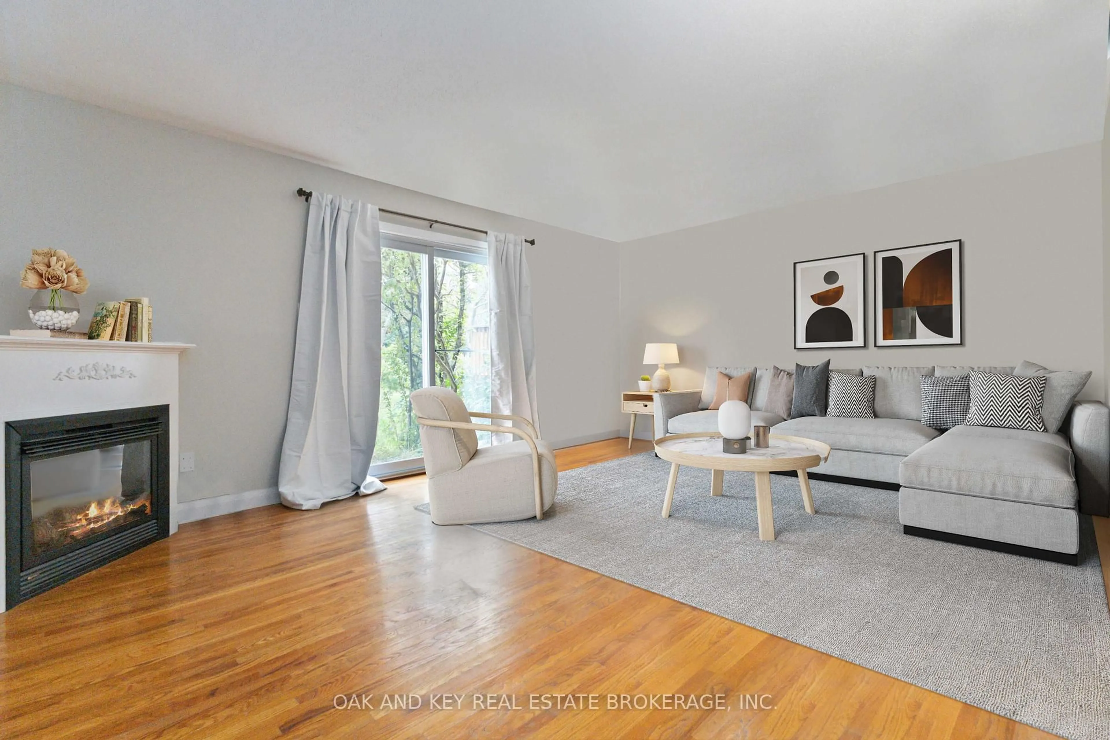 Living room with furniture, unknown for 134 GARDENWOOD Dr, London South Ontario N6J 3Z9