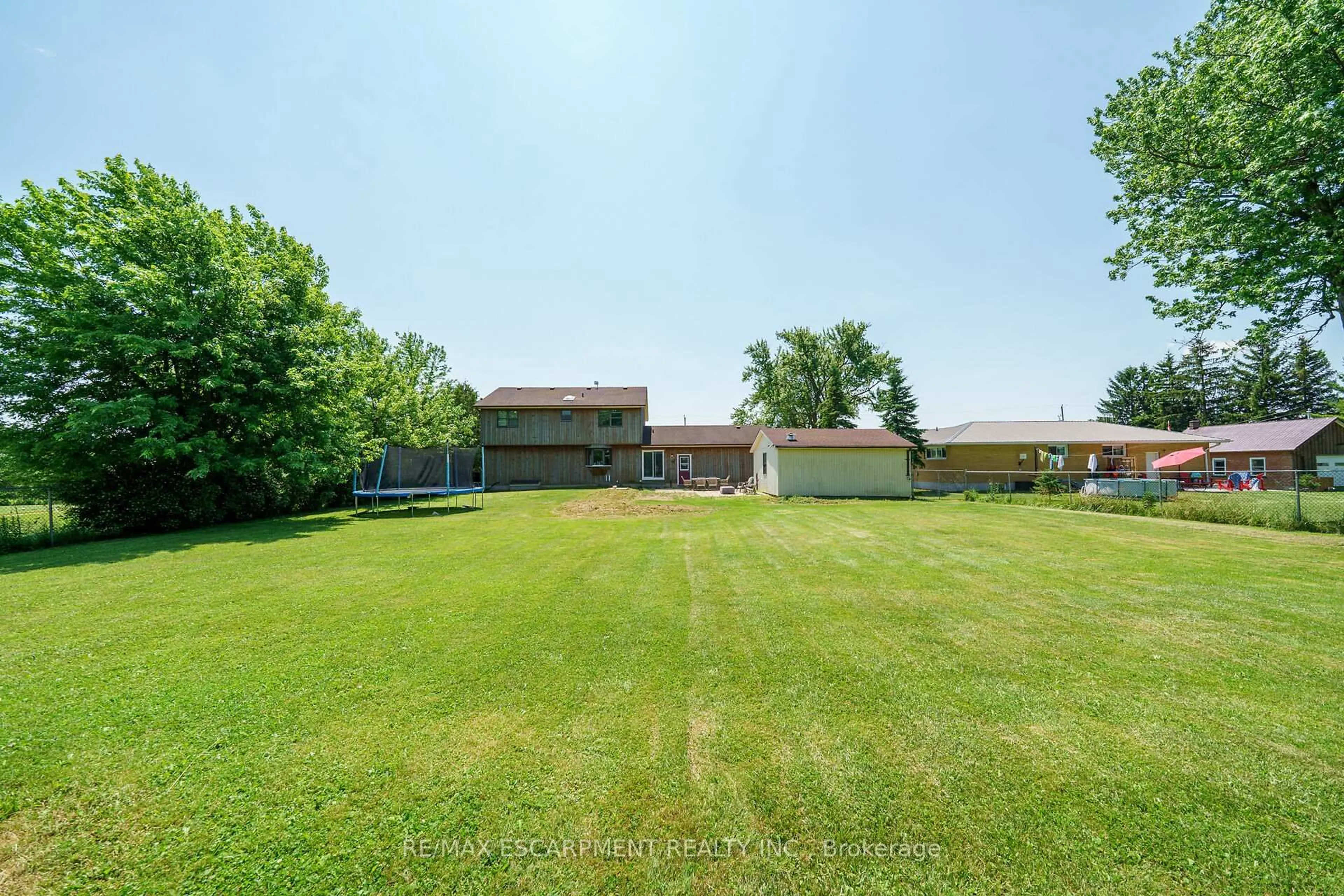 A pic from outside/outdoor area/front of a property/back of a property/a pic from drone, unknown for 2605 Highway 3, Haldimand Ontario N0A 1J0