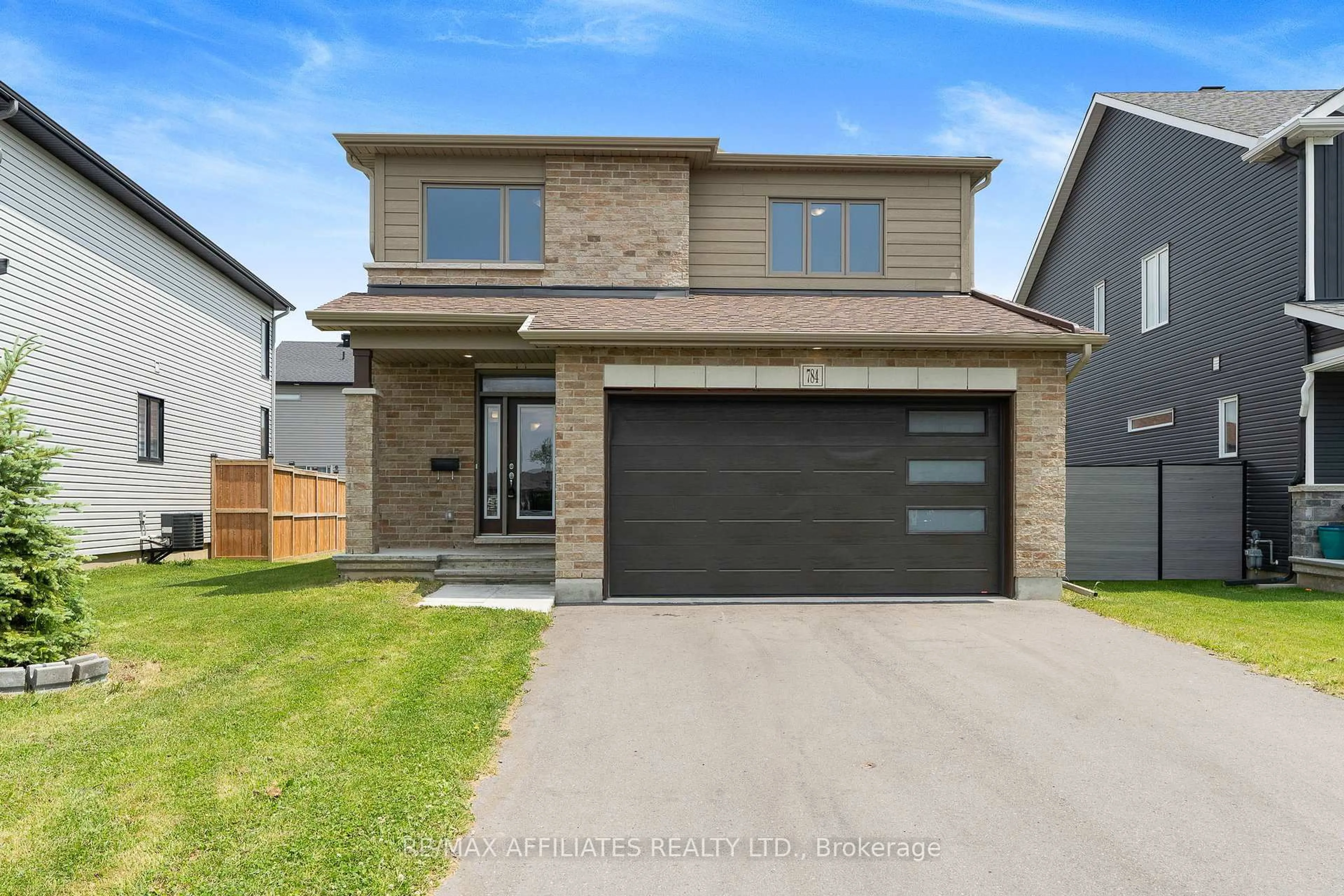 Home with brick exterior material, street for 784 Namur St, Russell Ontario K0A 1W0
