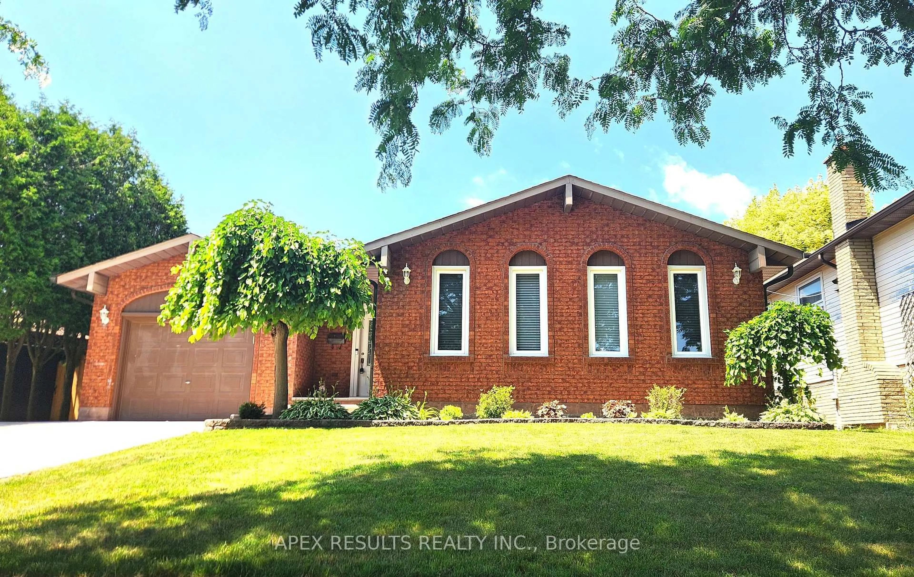 Home with brick exterior material, unknown for 229 Athenia Dr, Hamilton Ontario L8J 1T6