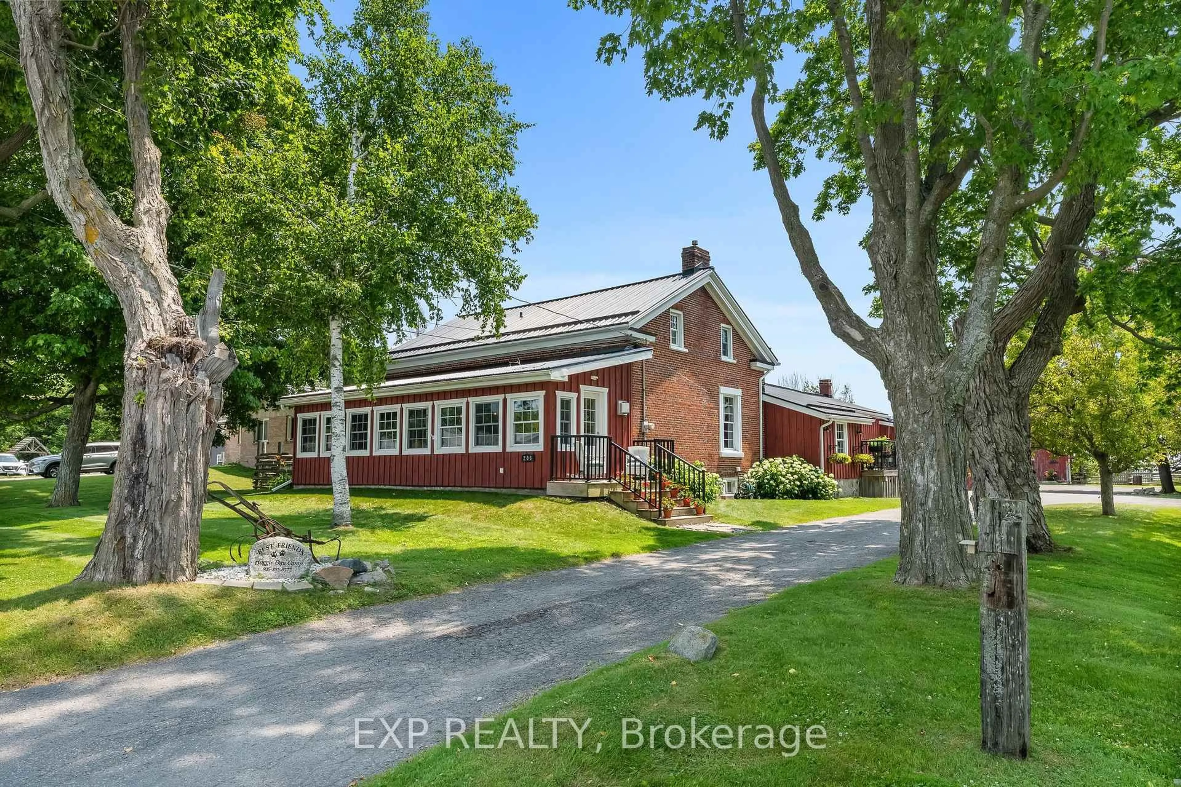 A pic from outside/outdoor area/front of a property/back of a property/a pic from drone, building for 206 King St, Cramahe Ontario K0K 1S0