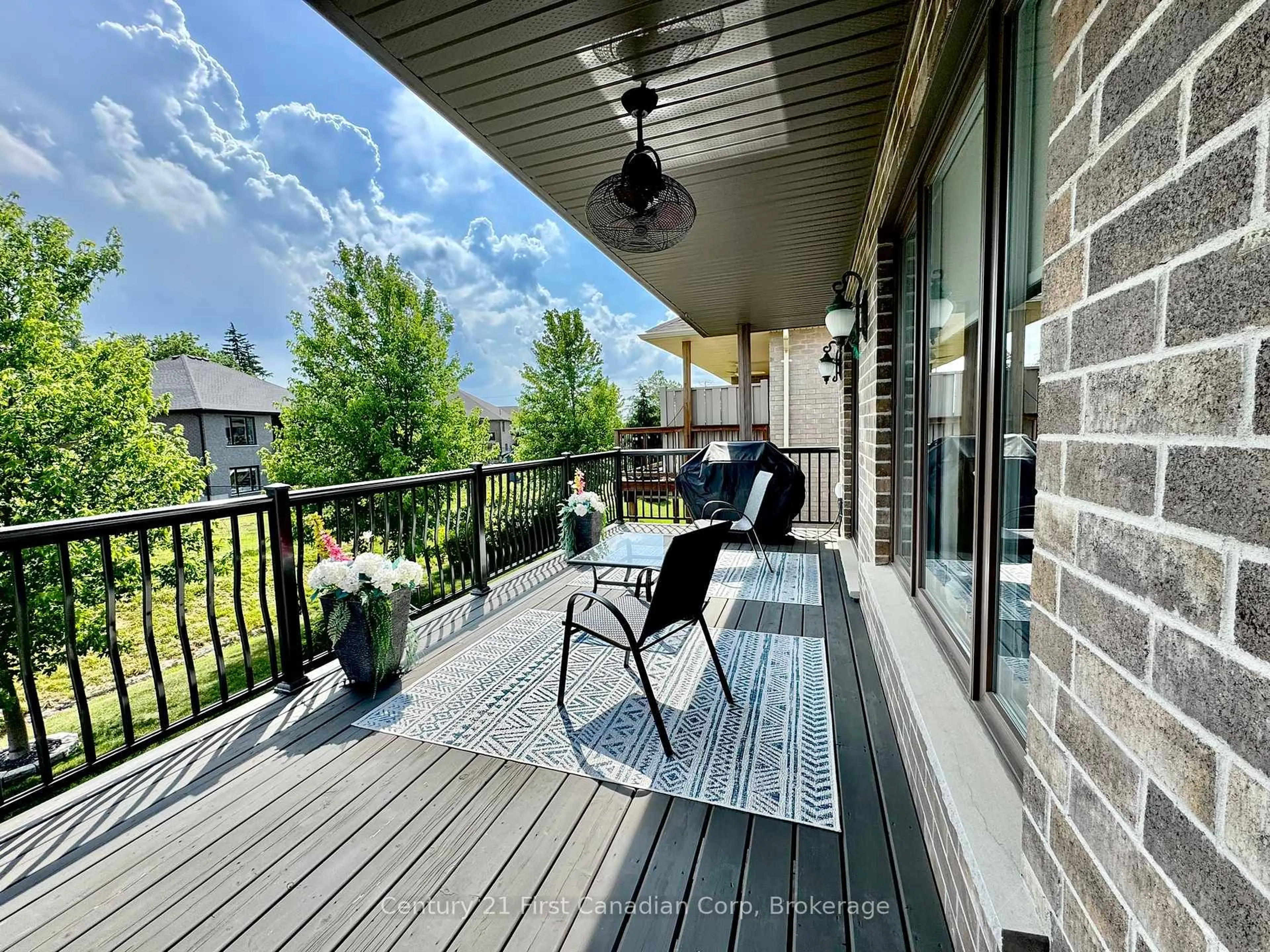 Patio, unknown for 132 Robin Ridge Dr #7, Central Elgin Ontario L0L 1B0