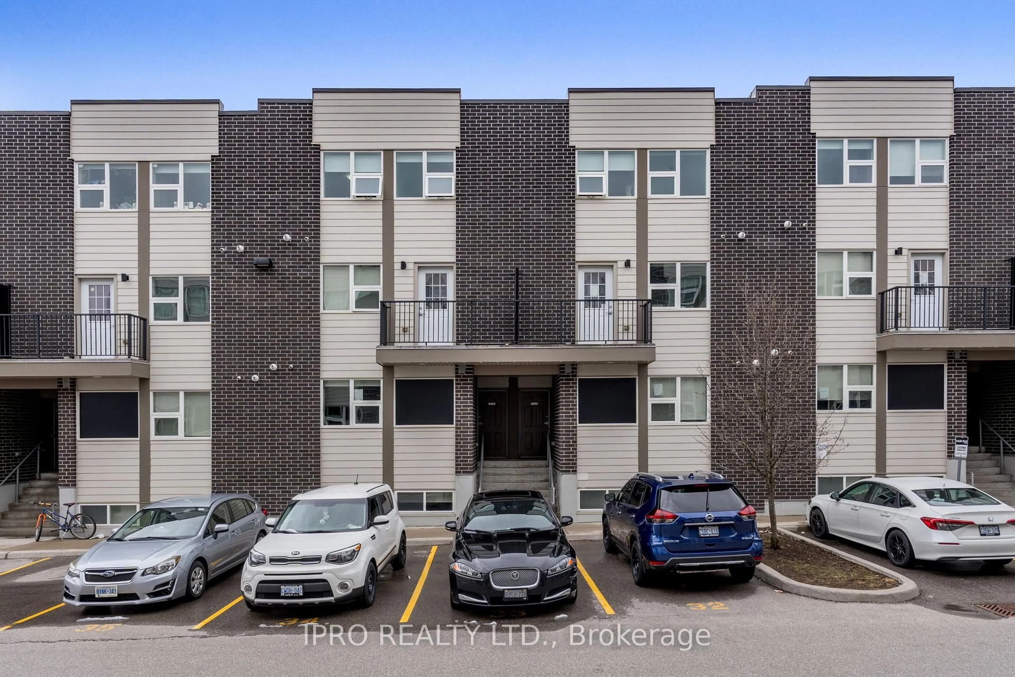 Unknown for 338 Albert St #117/17, Waterloo Ontario N2L 0G8