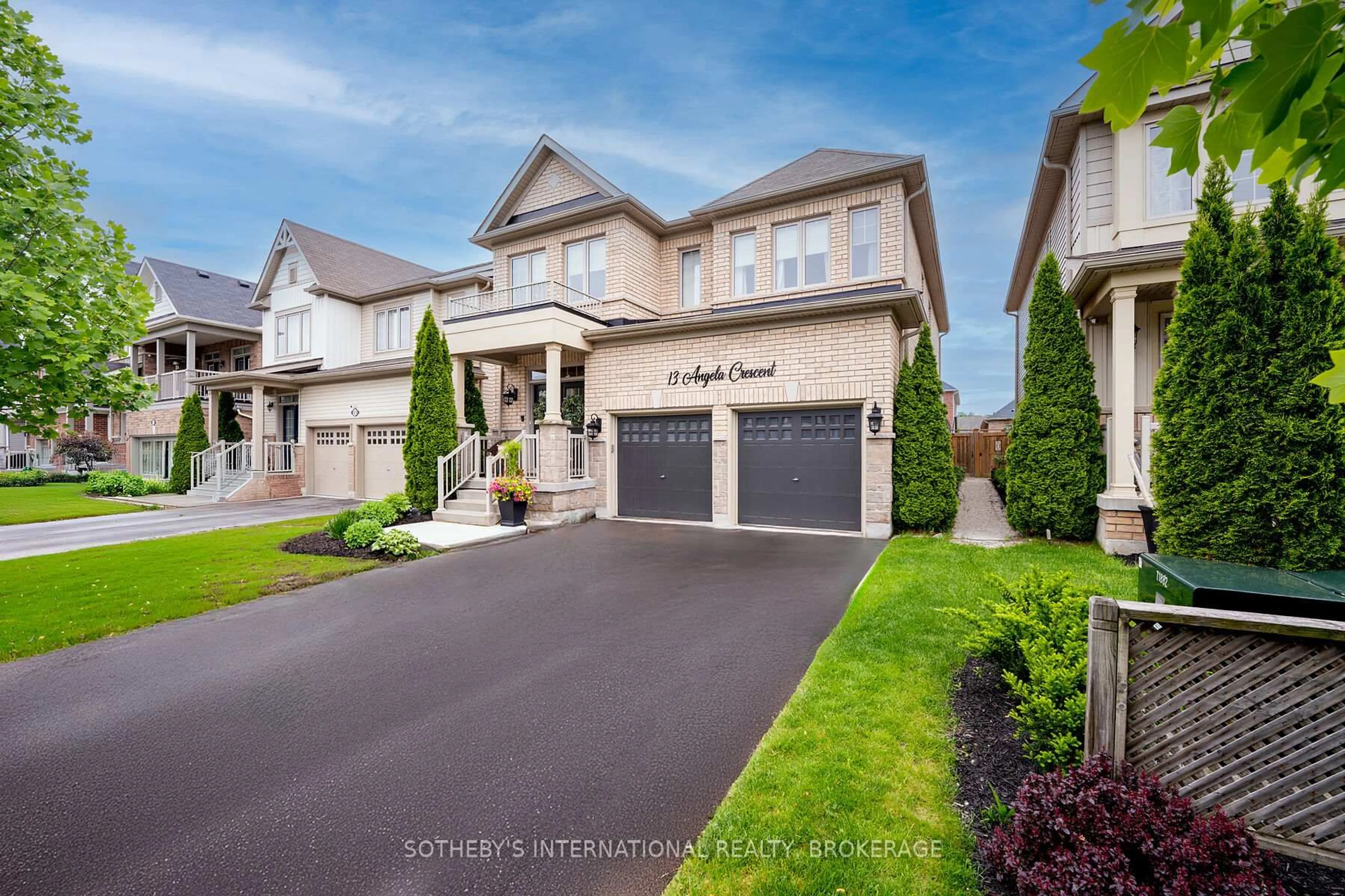 Home with vinyl exterior material, street for 13 Angela Cres, Niagara-on-the-Lake Ontario L0S 1J0