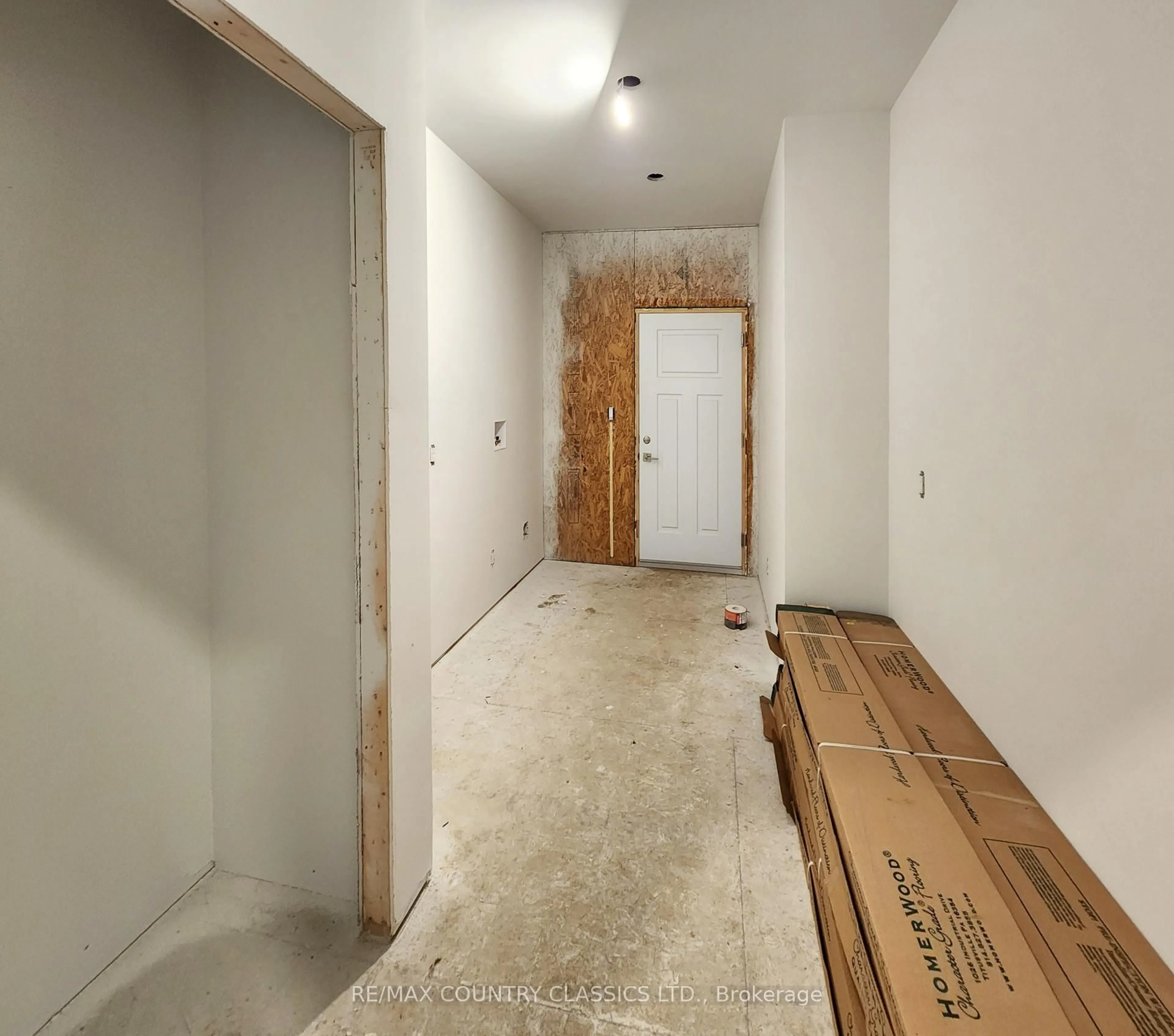 A pic of a room for 204 Boulter Lake Rd, Maynooth Ontario K0L 2K0