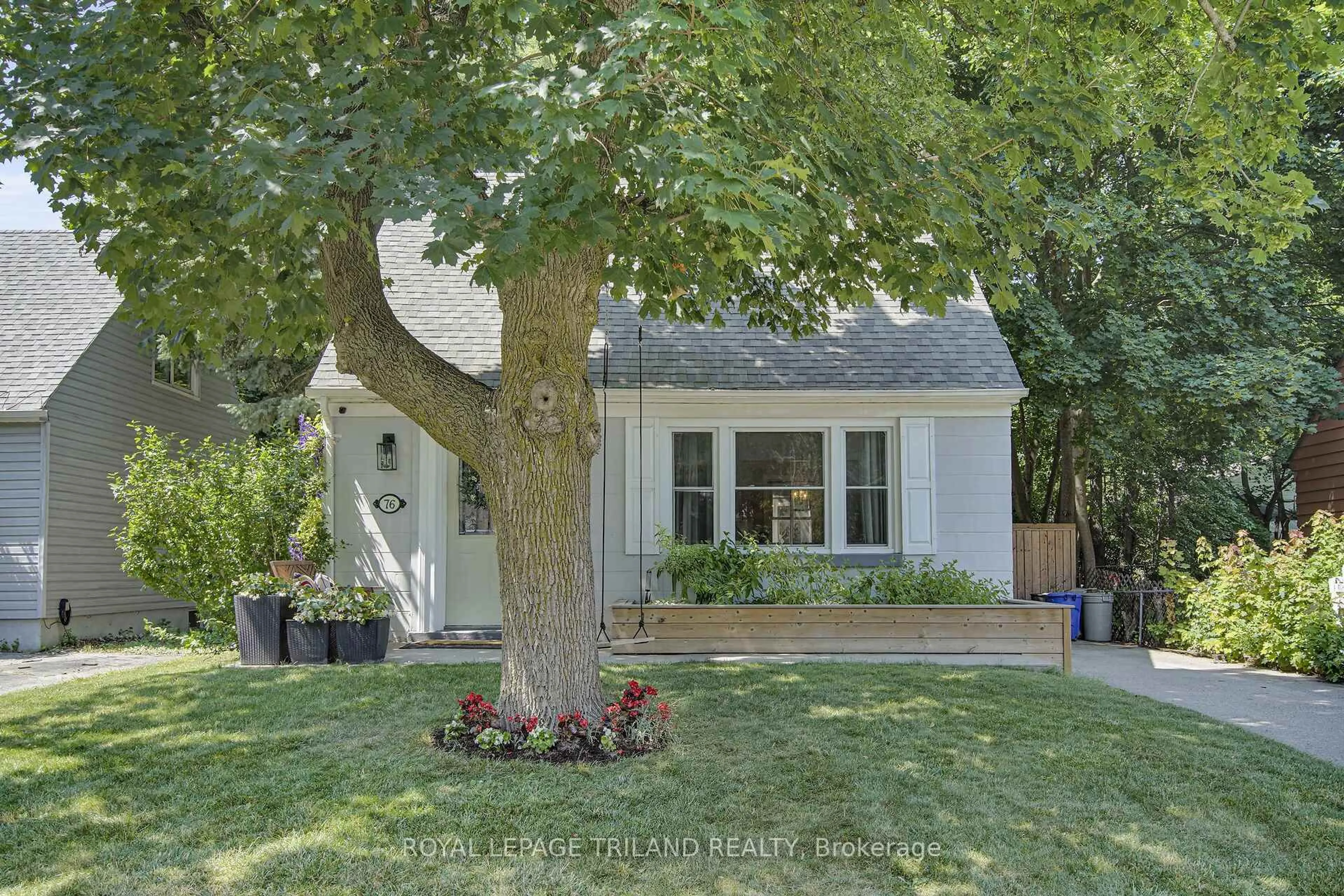 Unknown for 76 Apeldoorn Cres, London East Ontario N5Y 2B8