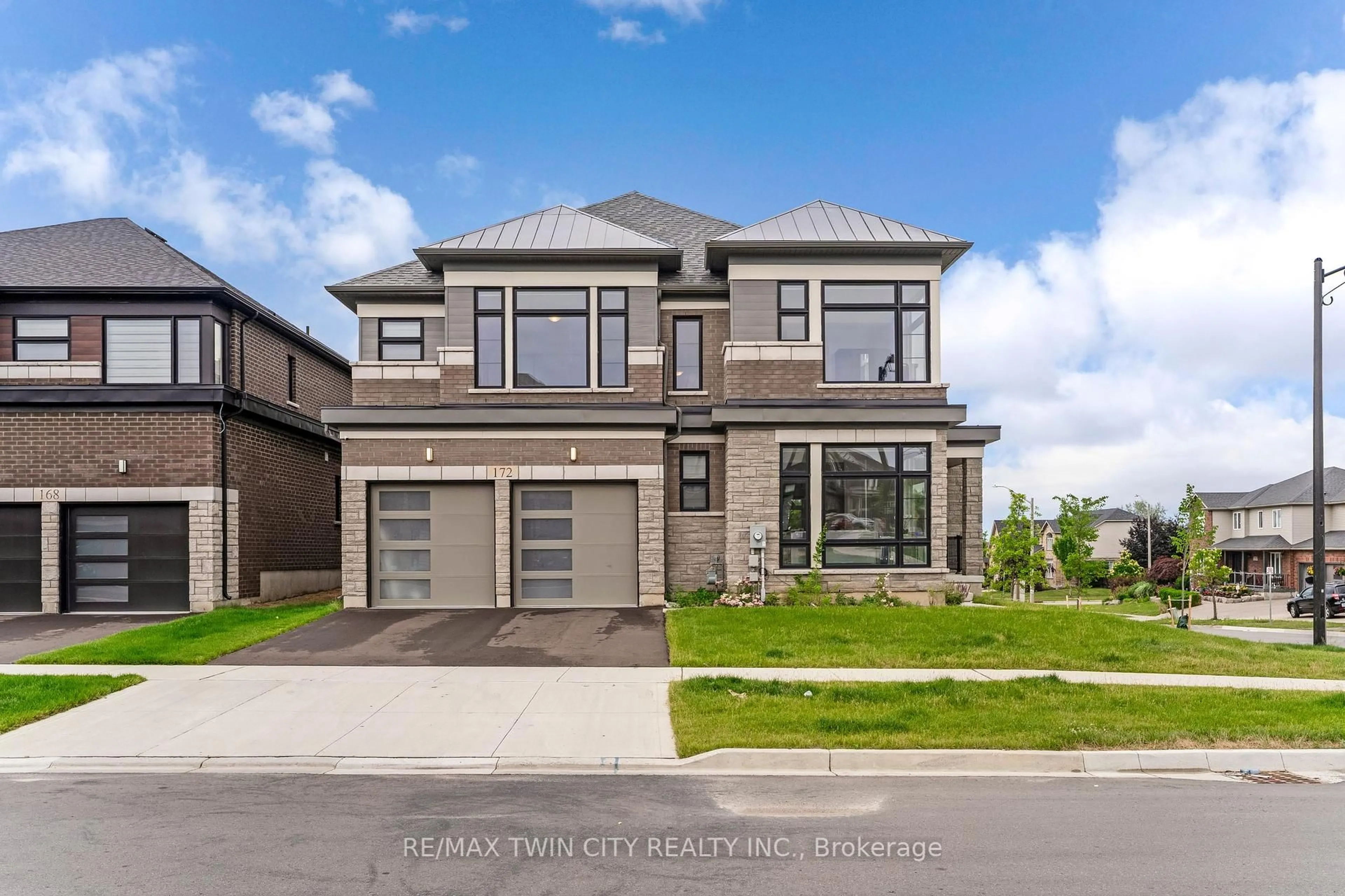Home with brick exterior material, street for 172 Blacklock St, Cambridge Ontario N1S 0C6