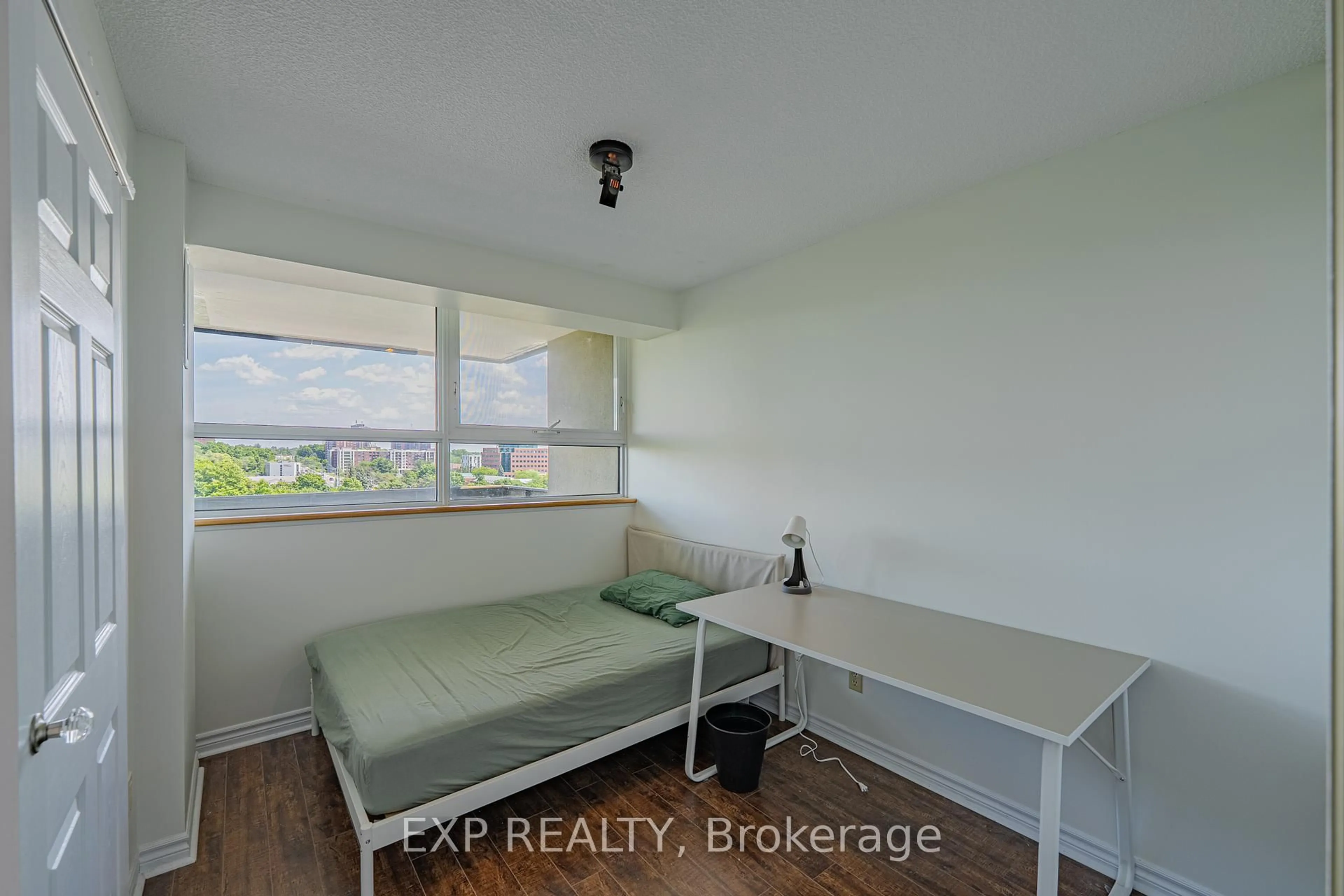 A pic of a room for 555 BRITTANY Dr #1111, Ottawa Ontario K1K 4C5
