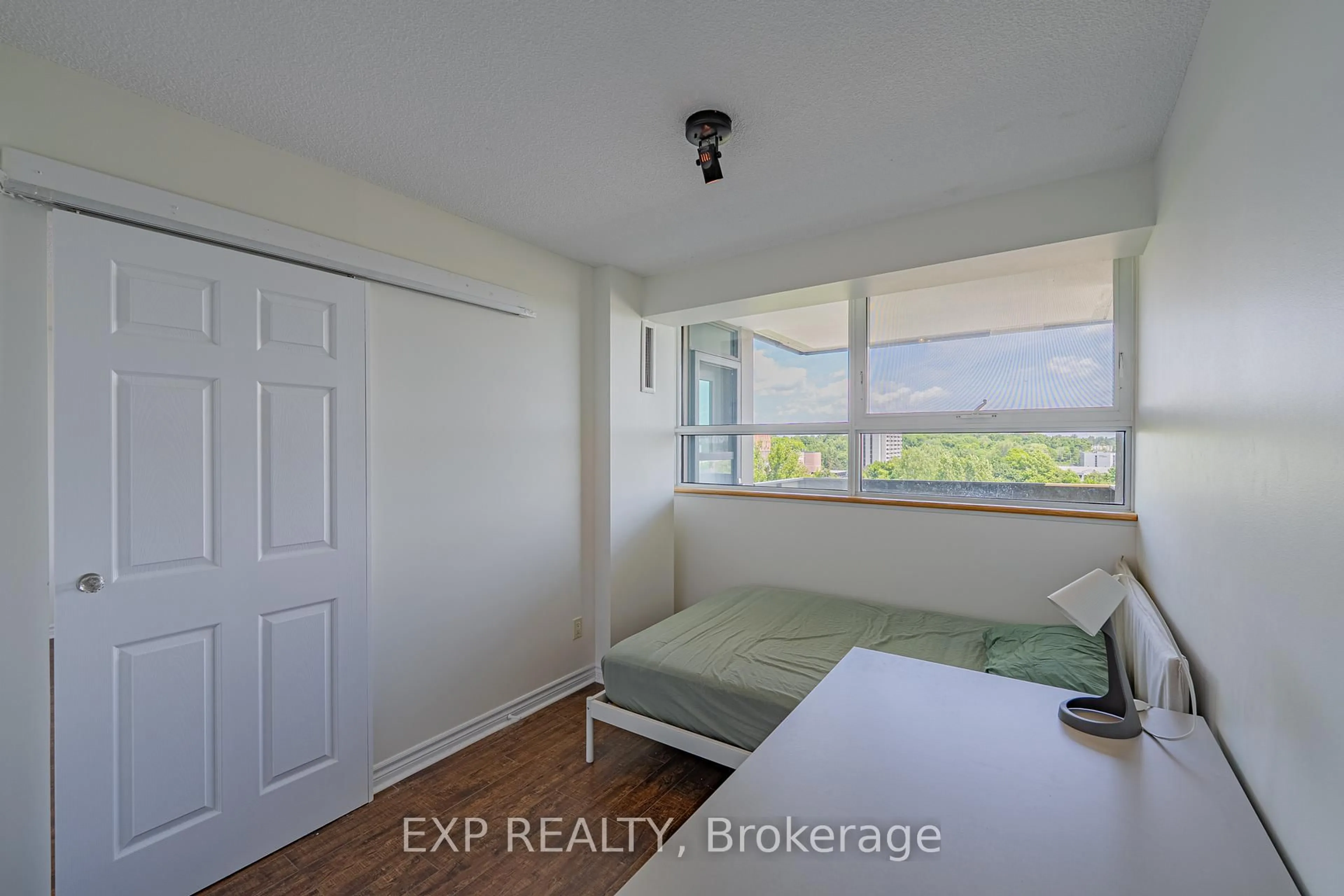 A pic of a room for 555 BRITTANY Dr #1111, Ottawa Ontario K1K 4C5
