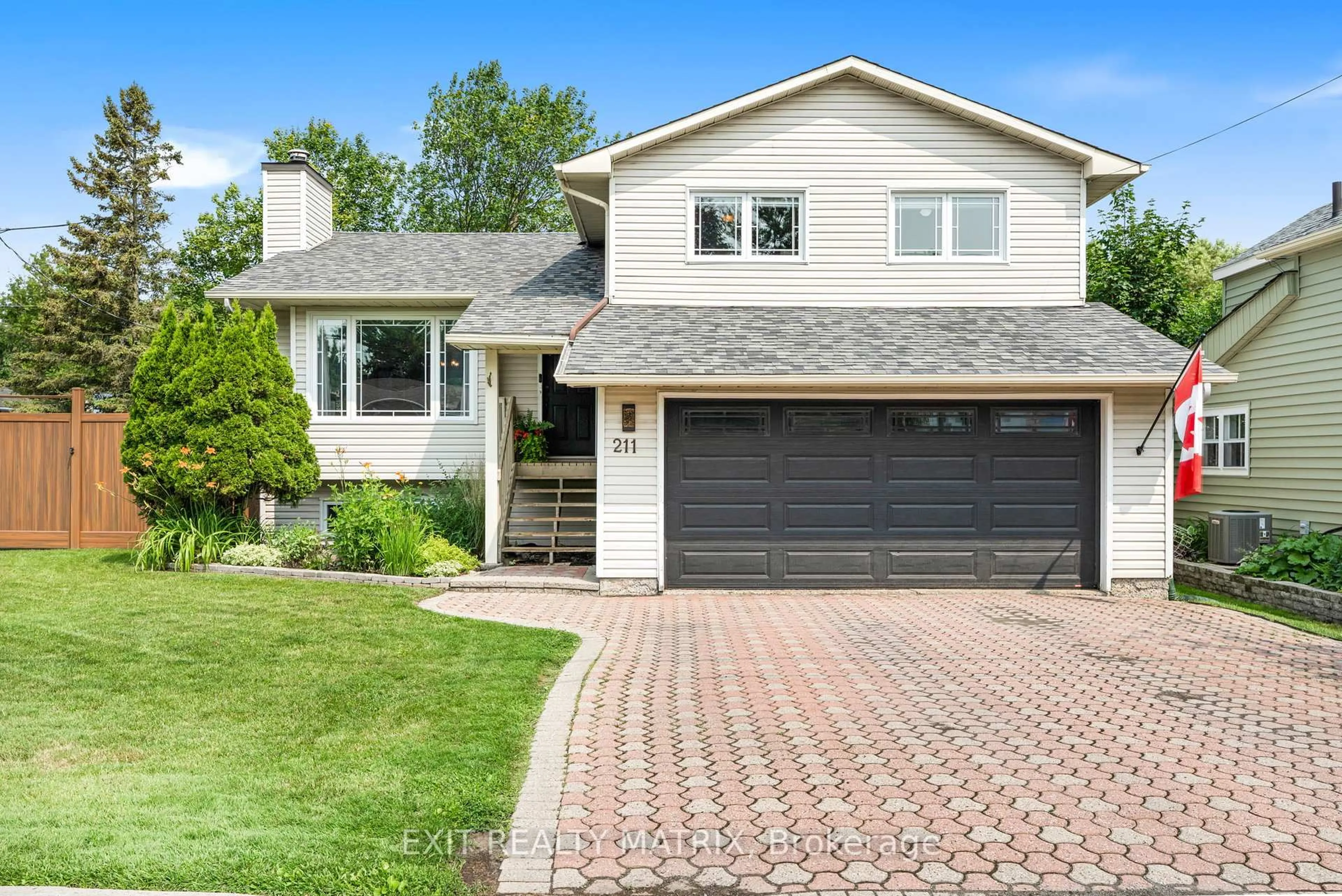 Home with brick exterior material, street for 211 Castor St, Russell Ontario K4R 1C7