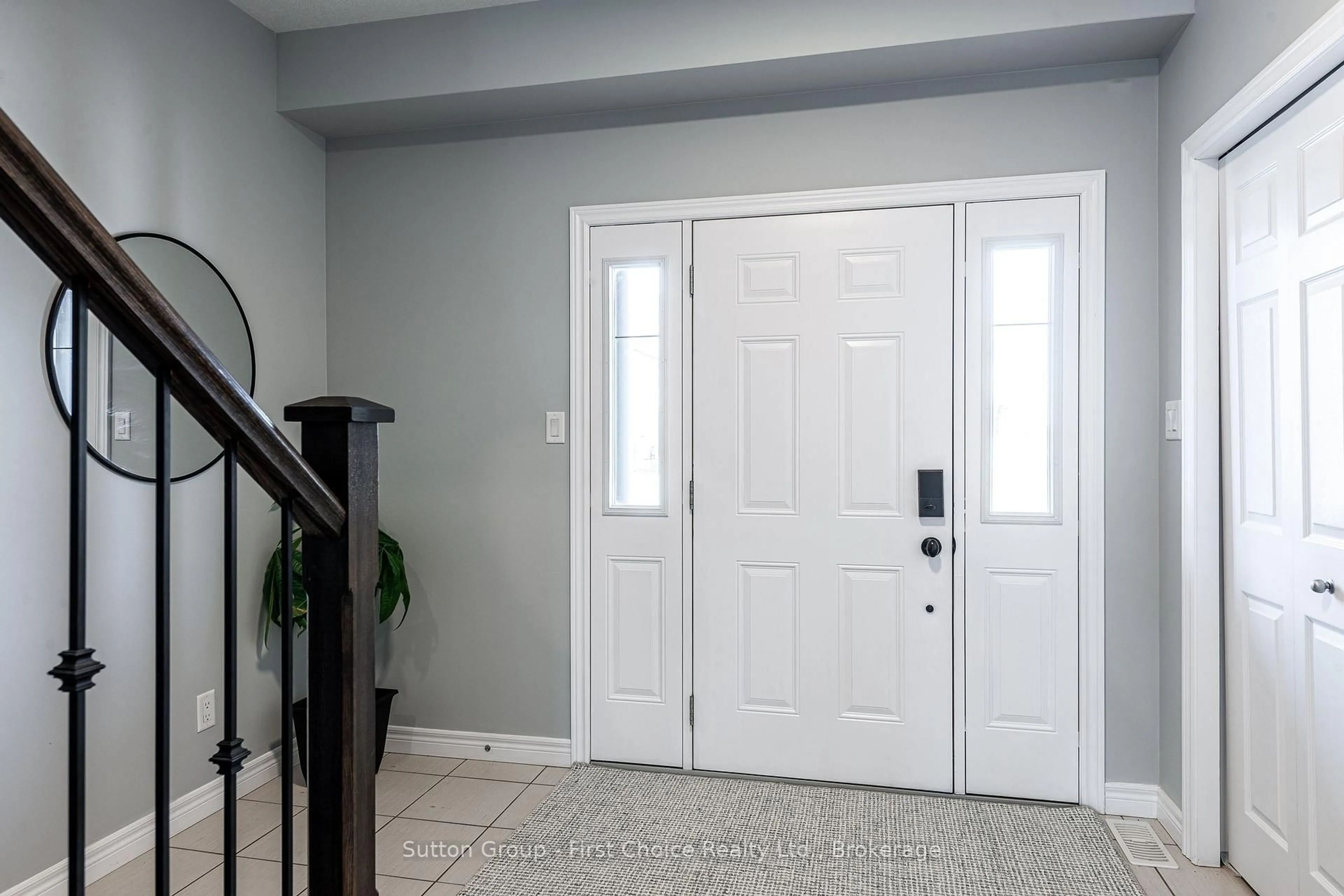 Indoor entryway for 95 Brown St, Stratford Ontario N5A 0B8