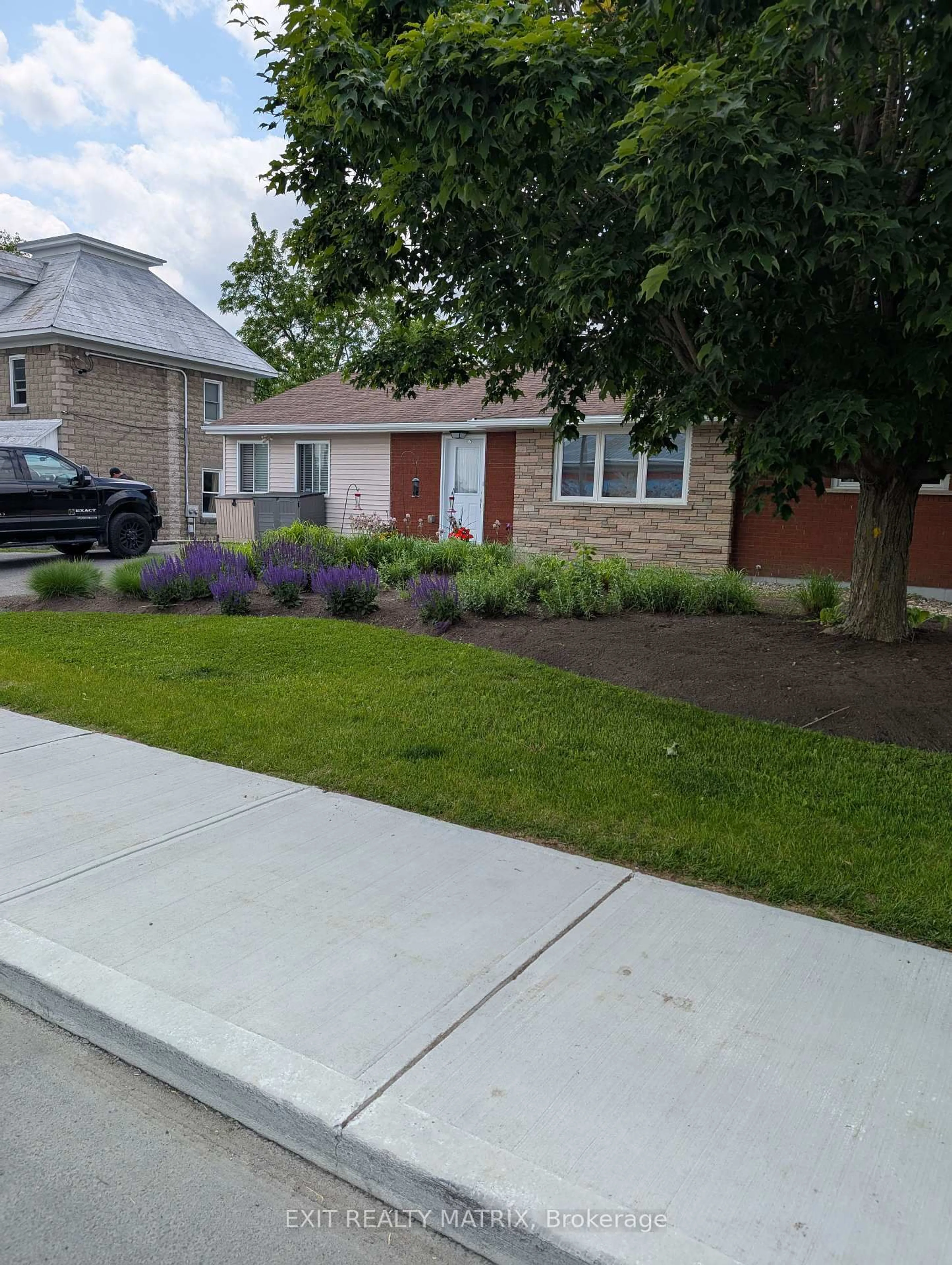 Unknown for 3807 Carp Rd, Carp Ontario K0A 1L0