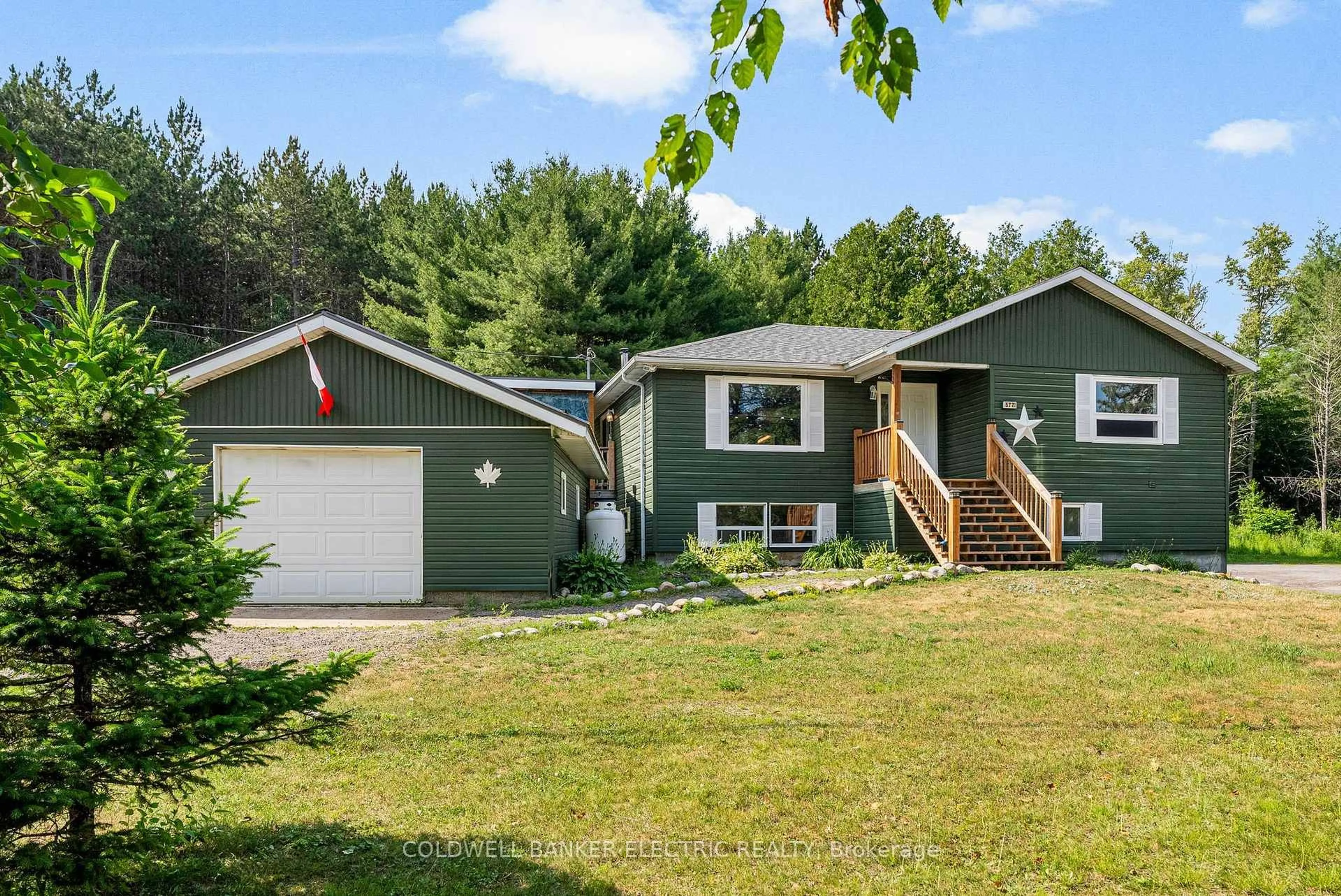 Home with vinyl exterior material, unknown for 577 Weslemkoon Lake Rd, Hastings Ontario K0L 1W0