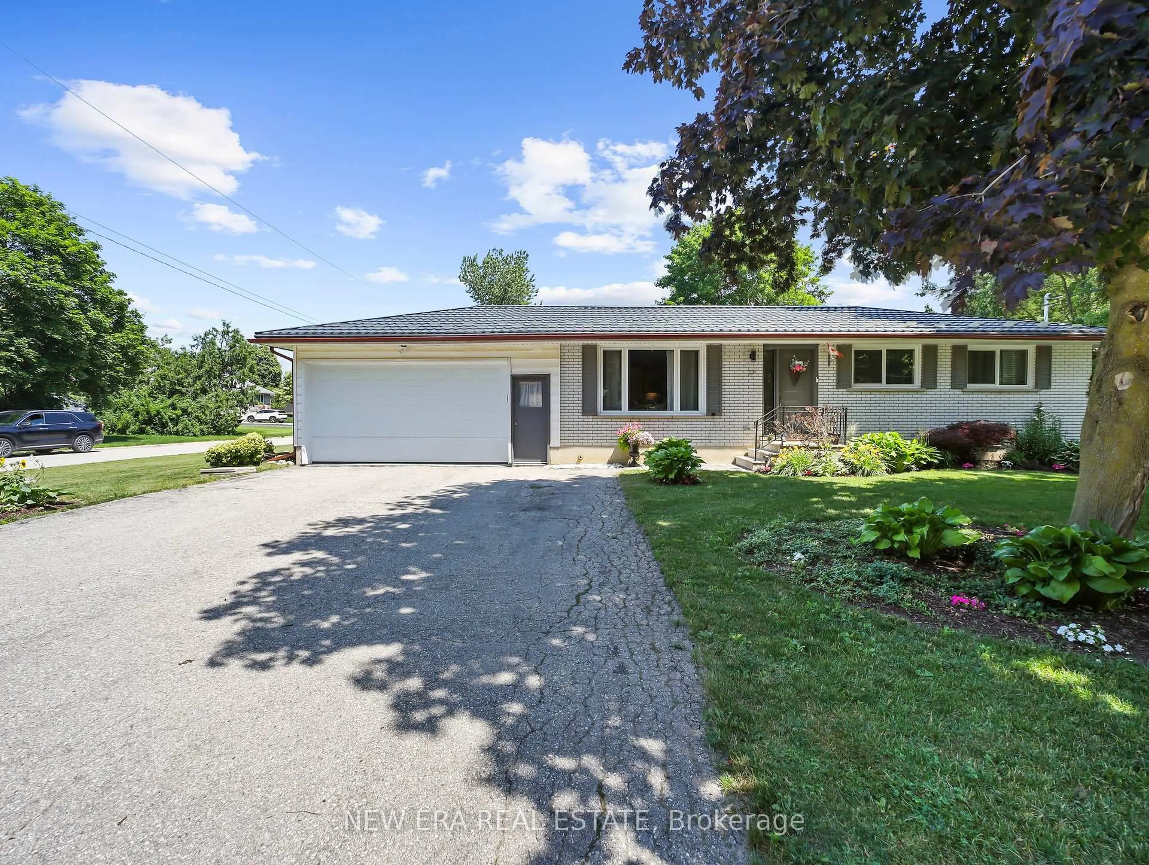 A pic from outside/outdoor area/front of a property/back of a property/a pic from drone, street for 1031 Queens Bush Rd, Wellesley Ontario N0B 2T0