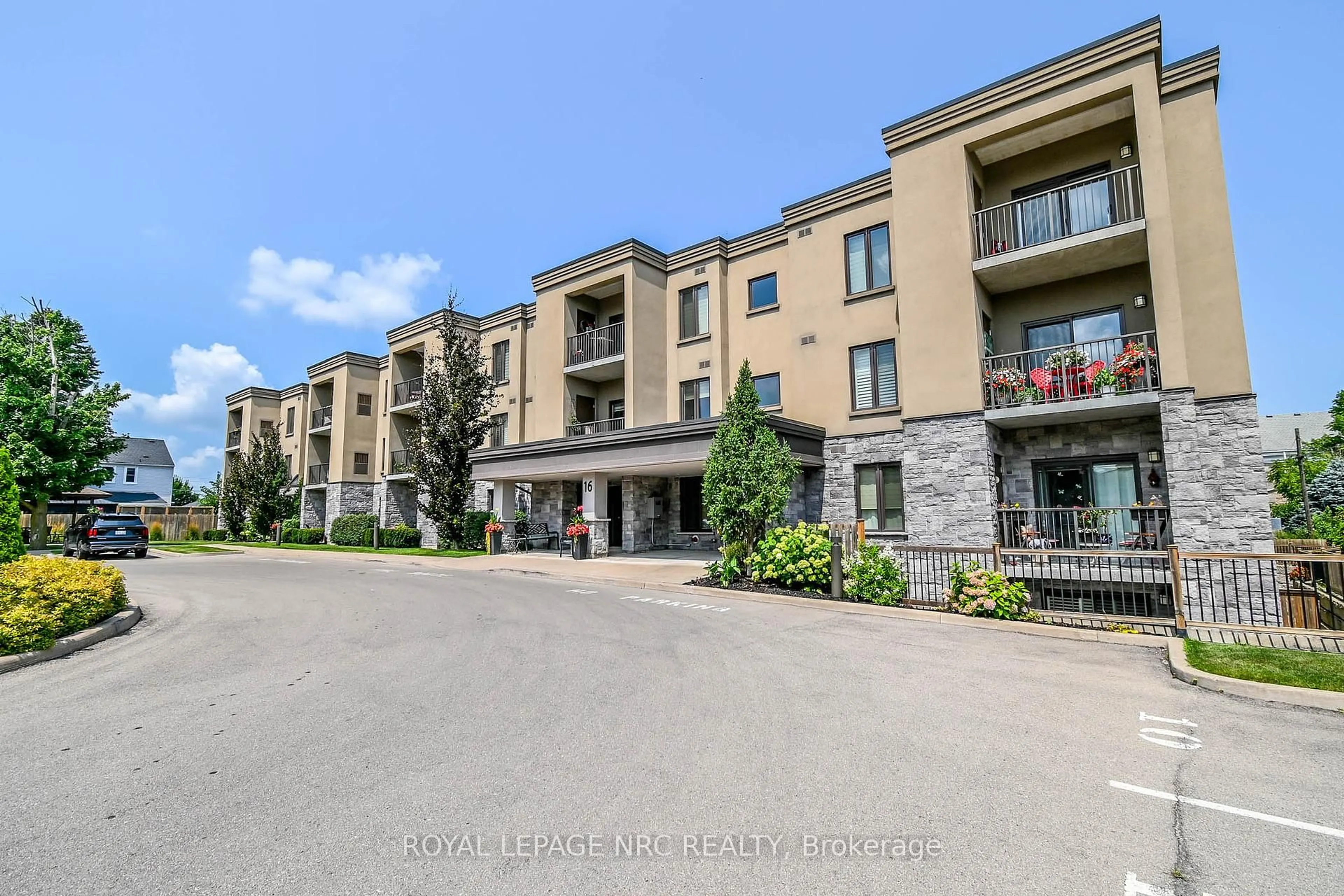 Unknown for 16 Sullivan Ave #203, Thorold Ontario L2V 2Y2