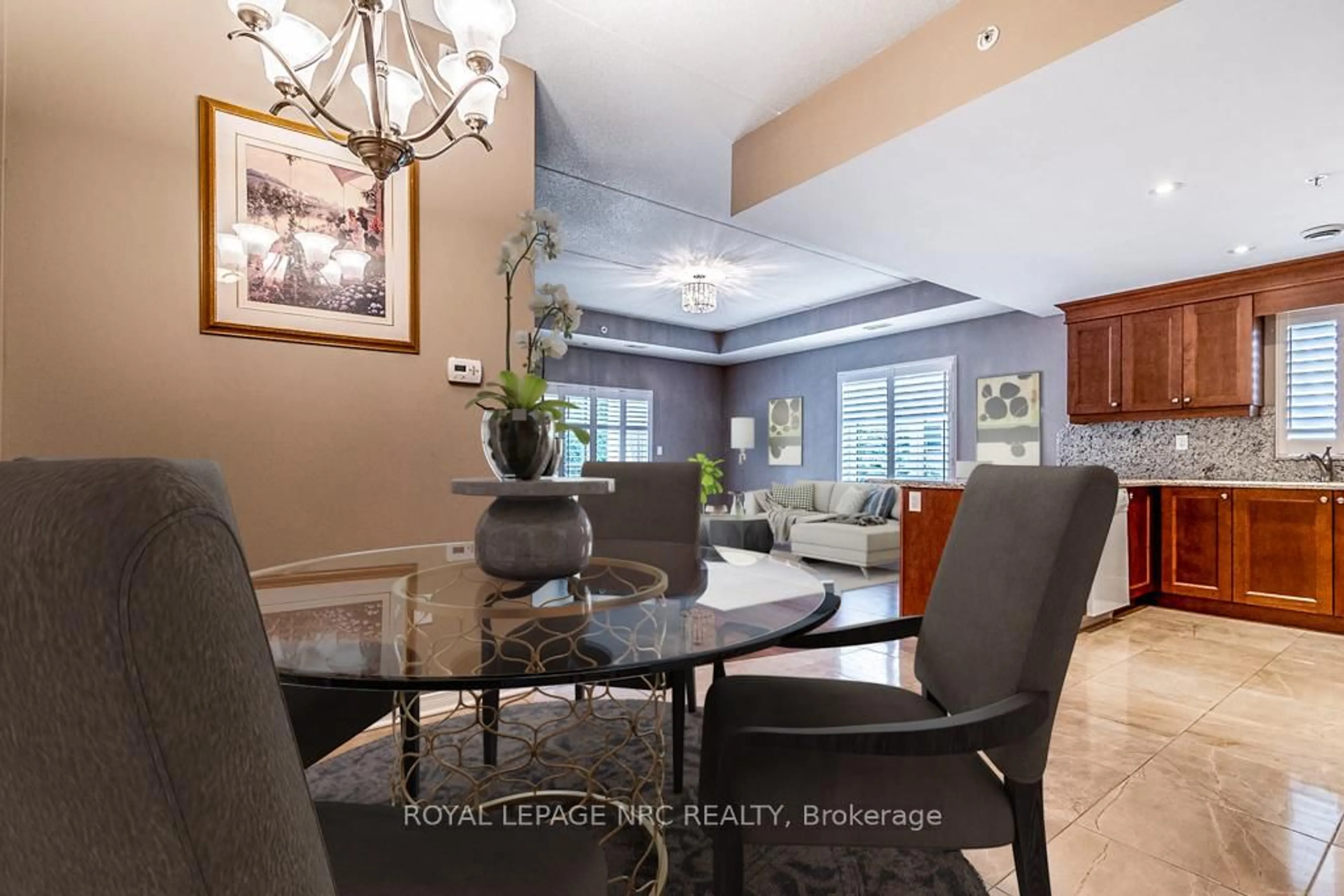 Dining room, ceramic/tile floor for 16 Sullivan Ave #203, Thorold Ontario L2V 2Y2