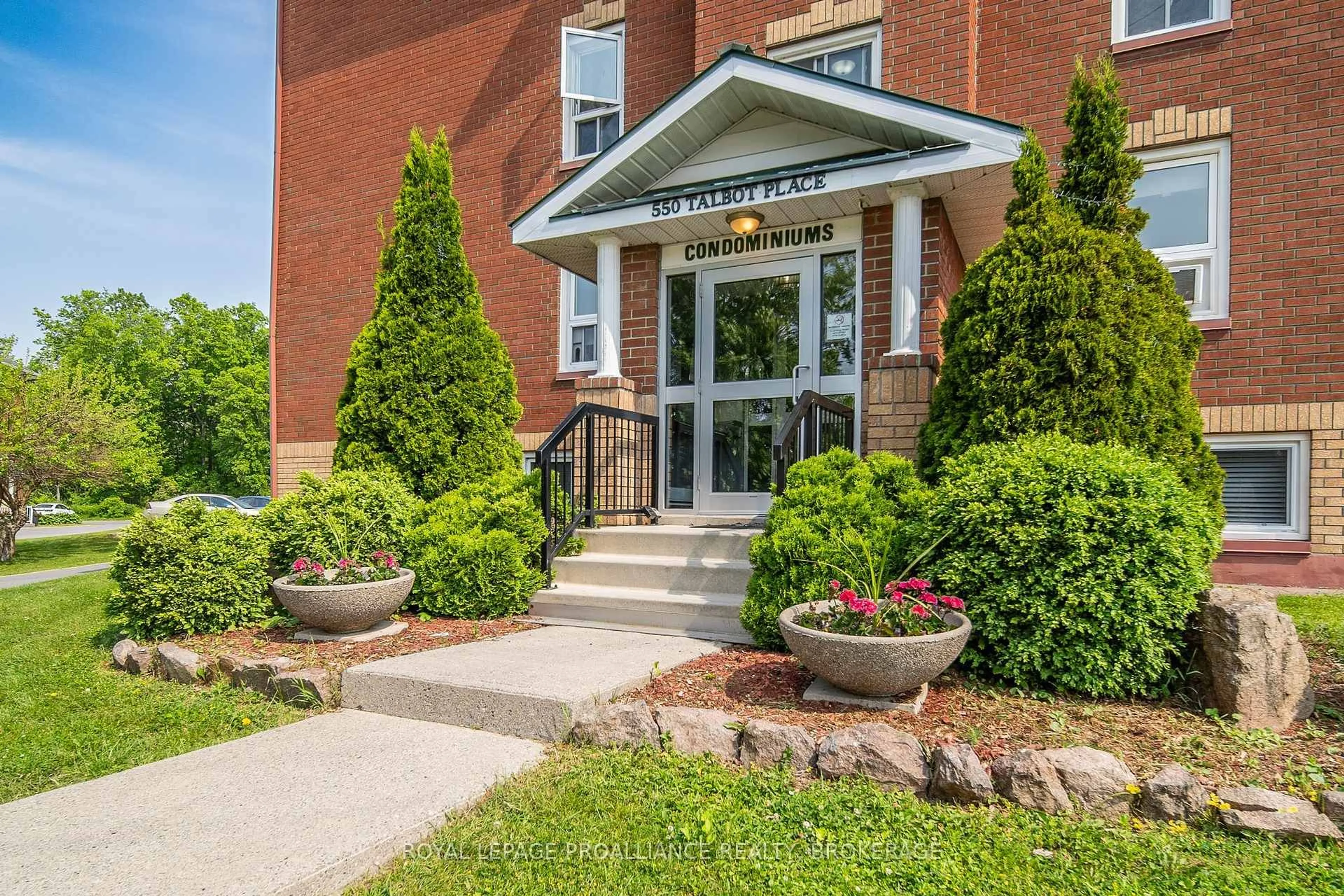 Unknown for 550 Talbot Pl #405, Gananoque Ontario K7G 3C6