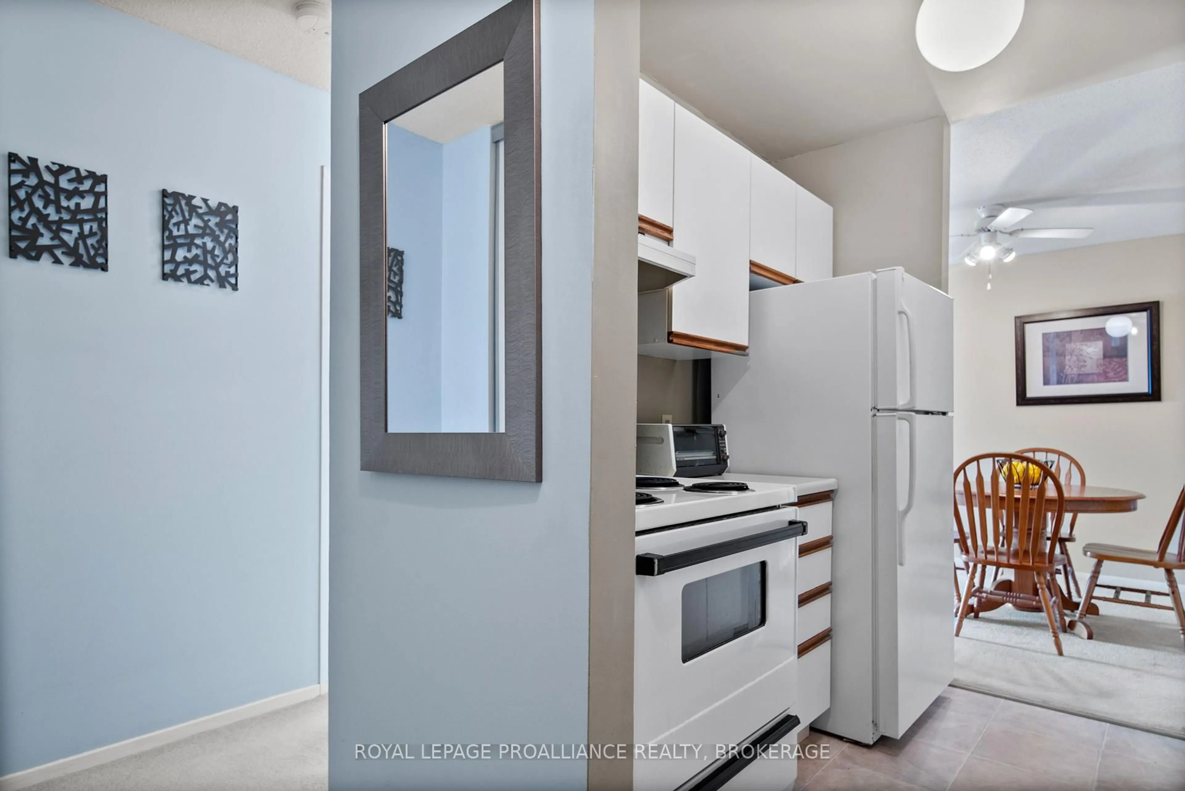 Standard kitchen, unknown for 550 Talbot Pl #405, Gananoque Ontario K7G 3C6