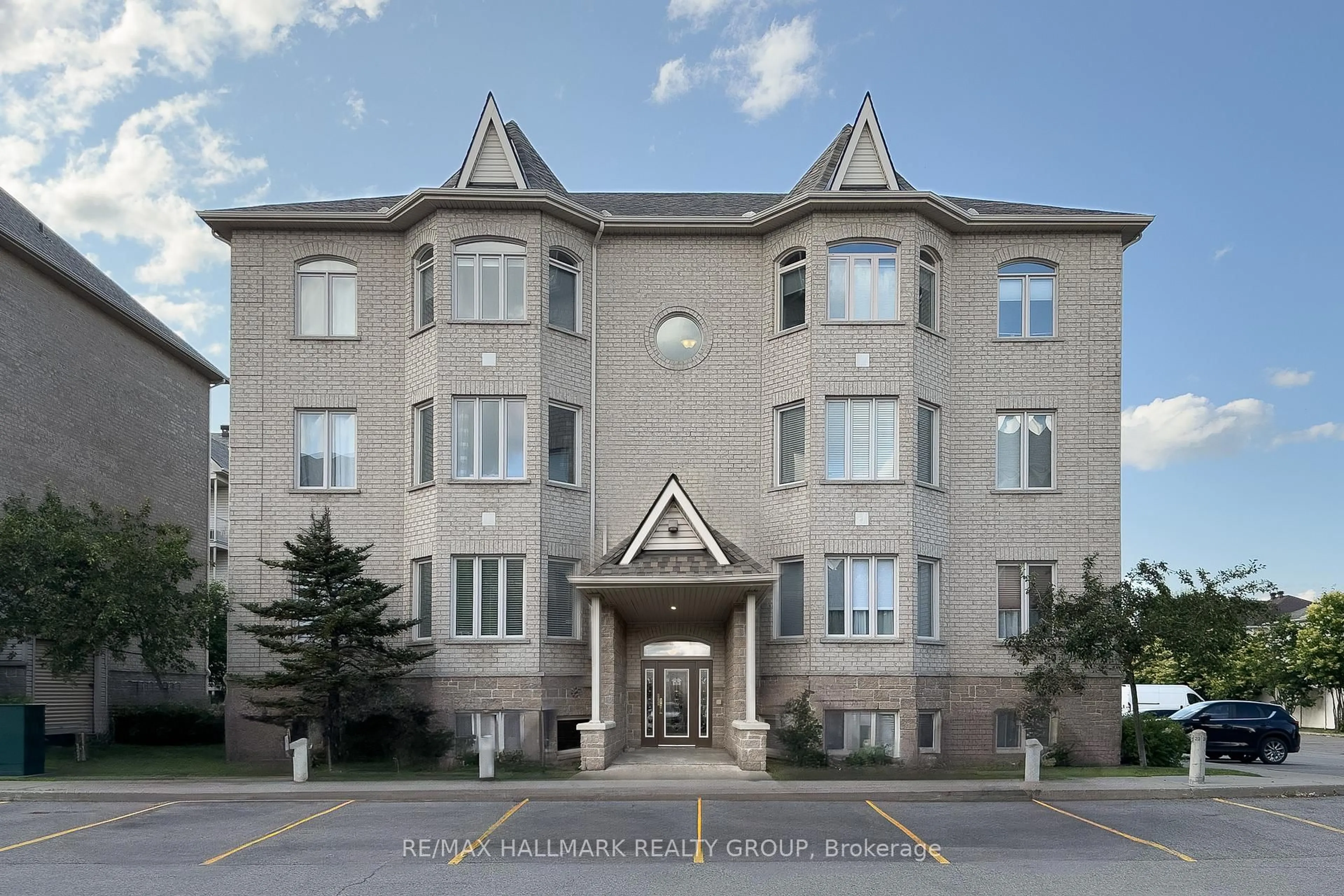 Unknown for 70 Briargate Private #7, Ottawa Ontario K4A 0C3