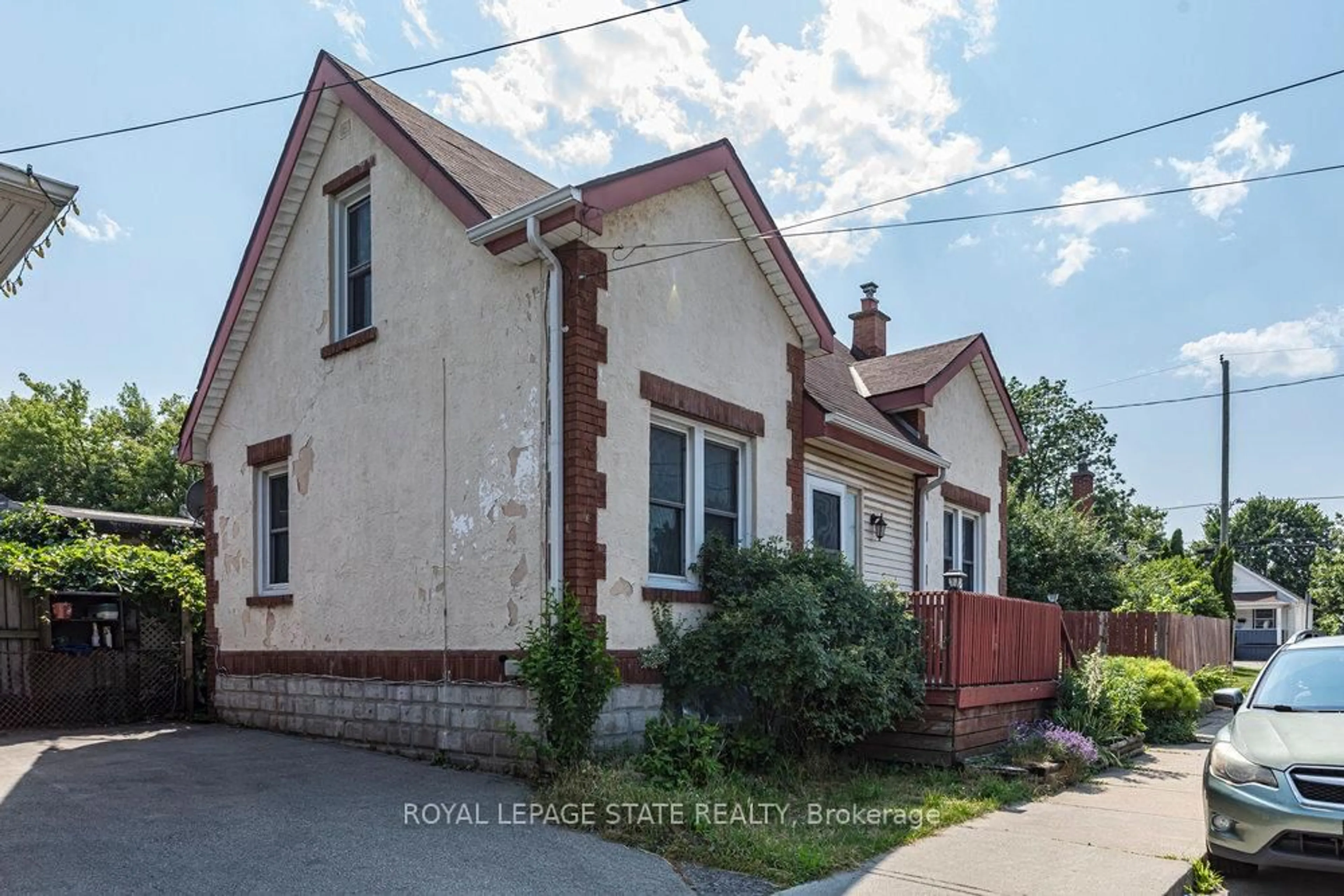Home with brick exterior material, street for 14 Allan Ave, Hamilton Ontario L8H 2C9