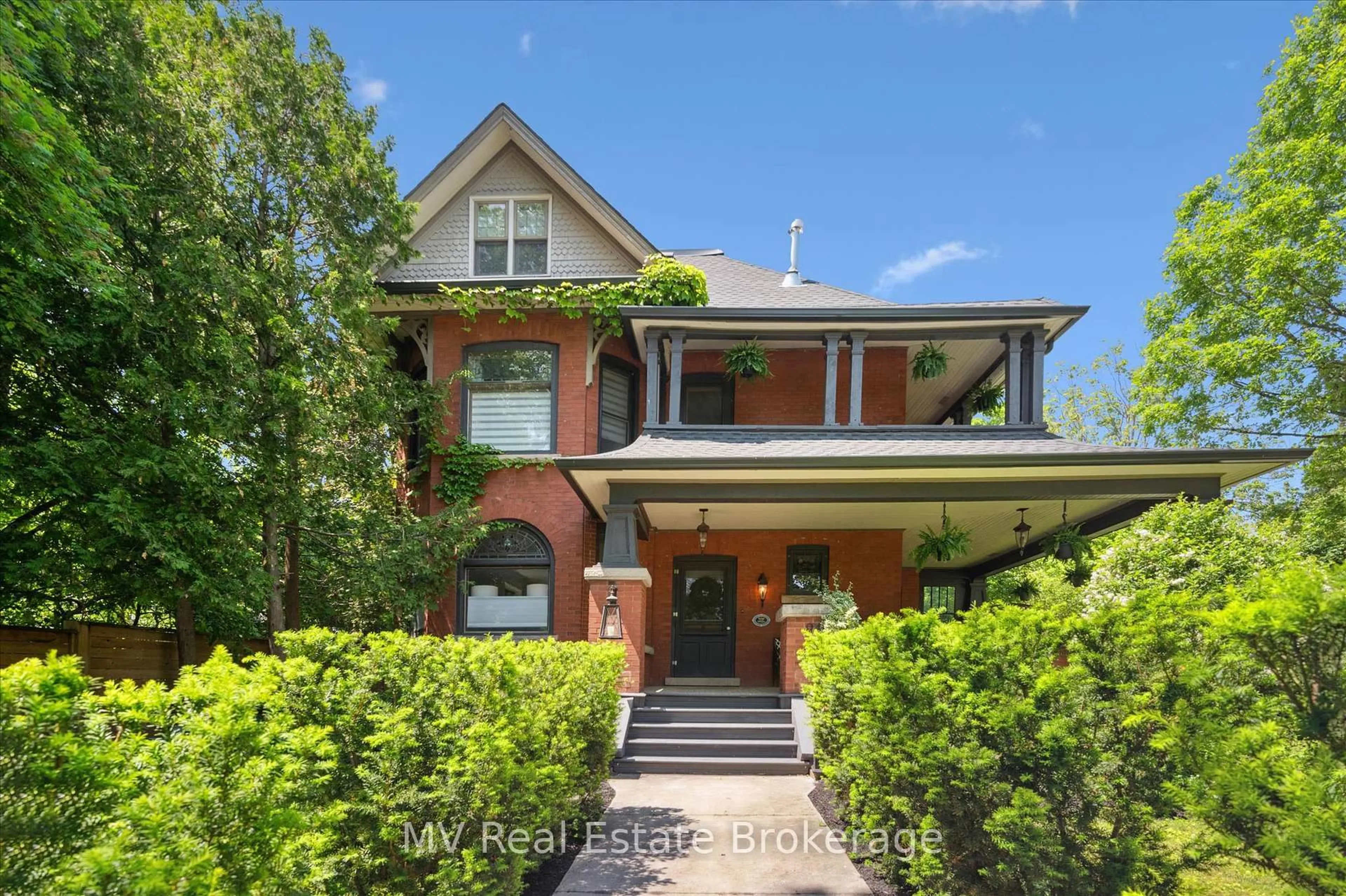 Home with brick exterior material, building for 94 Colborne St, Centre Wellington Ontario N0B 1S0