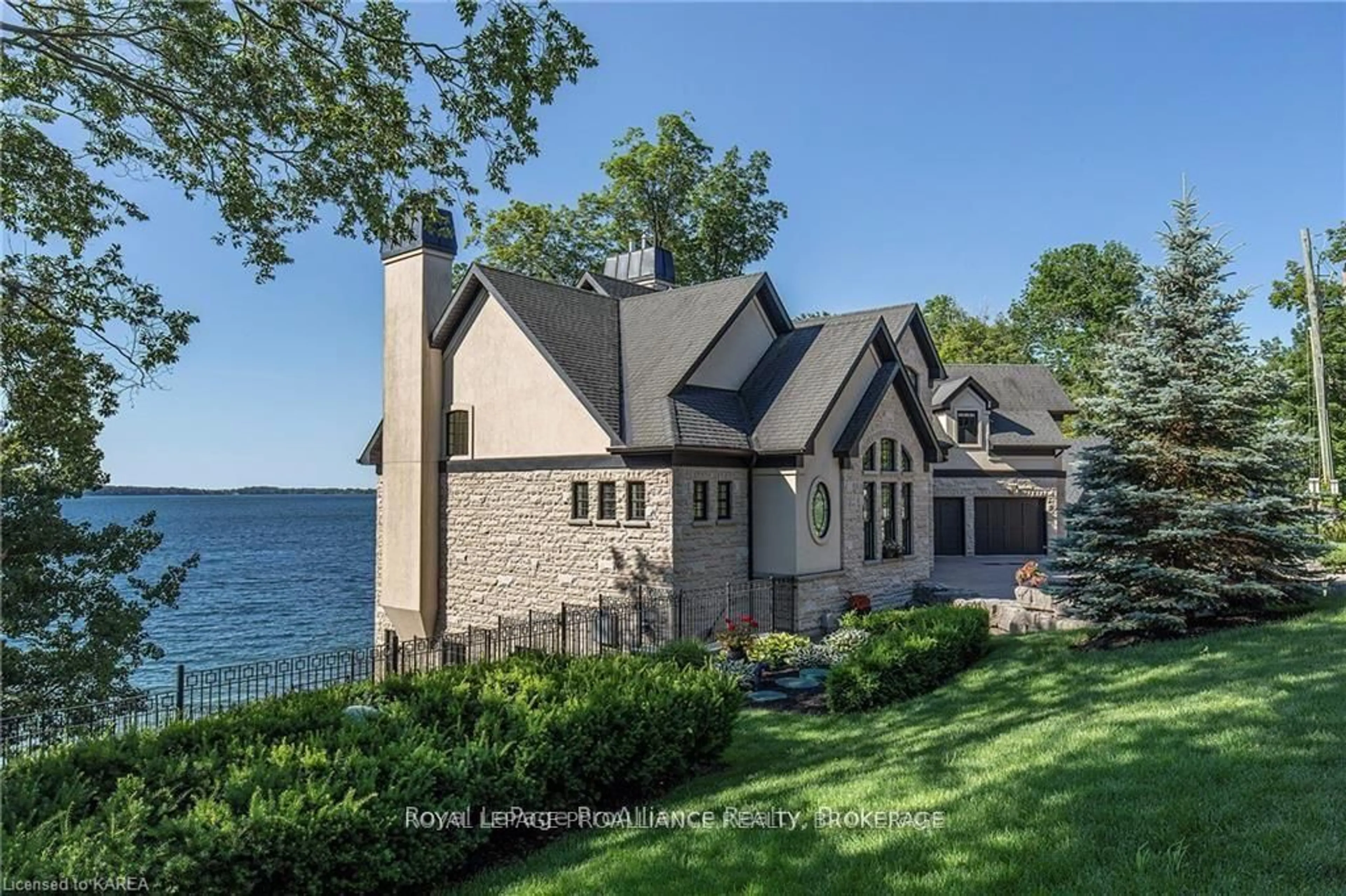 Home with brick exterior material, water/lake/river/ocean view for 1618 St Lawrence Ave, Kingston Ontario K7L 4V1