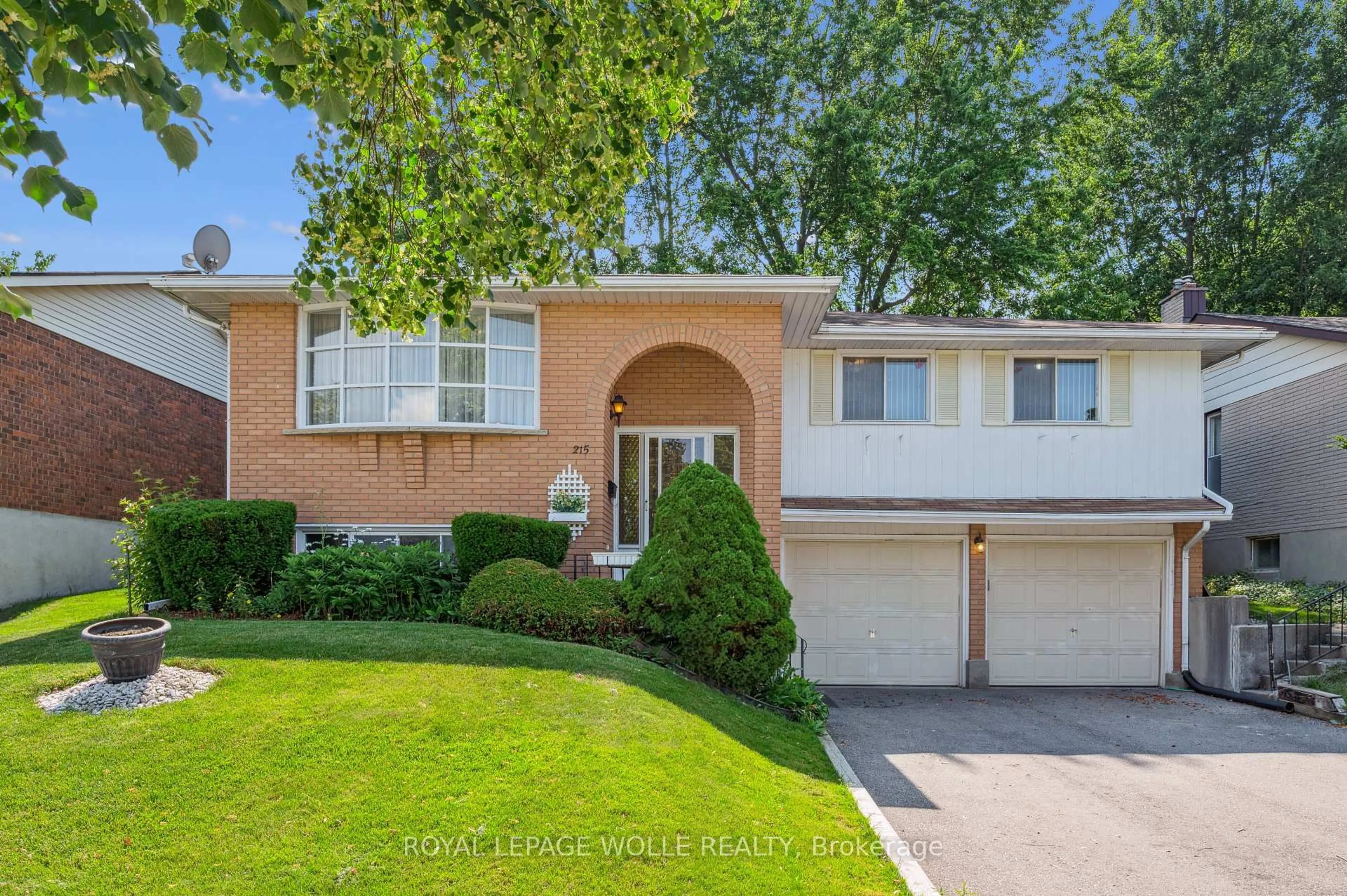 Home with vinyl exterior material, street for 215 Westheights Dr, Kitchener Ontario N2N 1K2