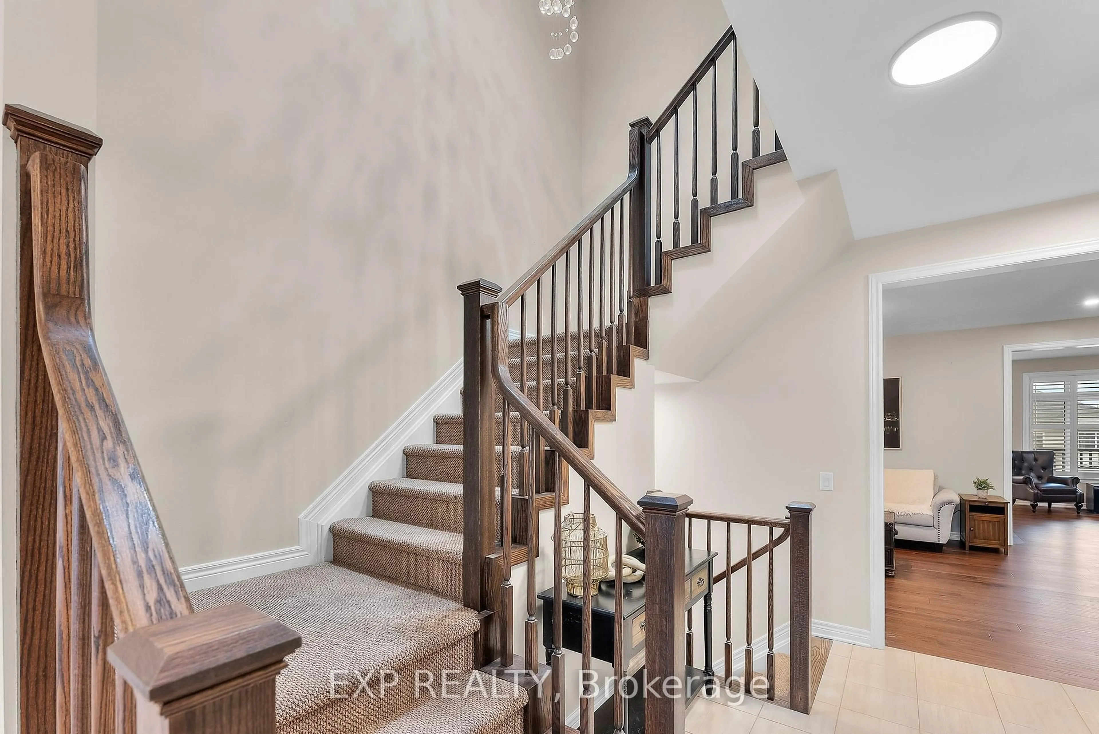 Stairs for 13 Hopkins St, Thorold Ontario L2V 0E9
