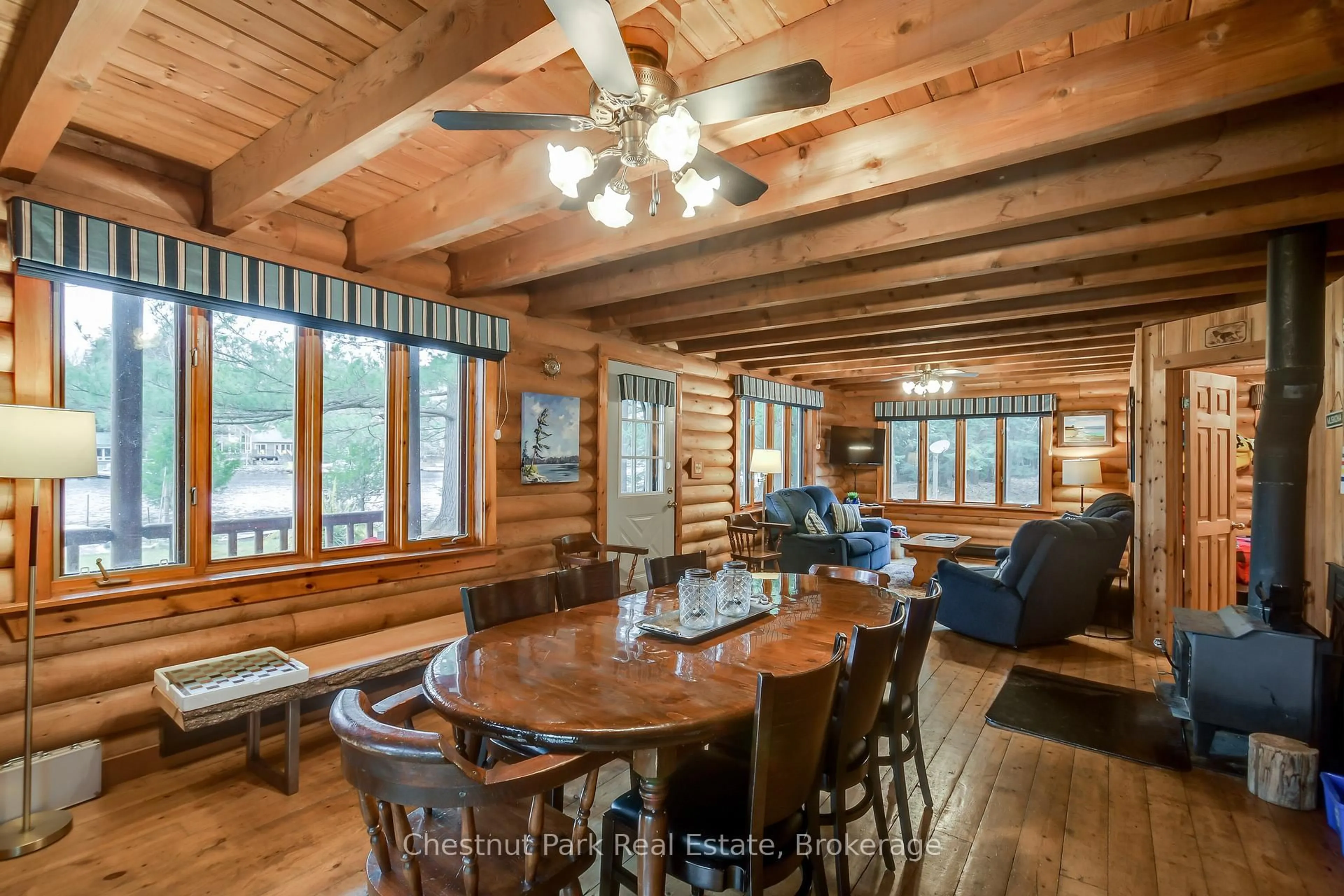 Dining room, wood/laminate floor for 30 Mcvittie Island, Bracebridge Ontario P1L 1W4