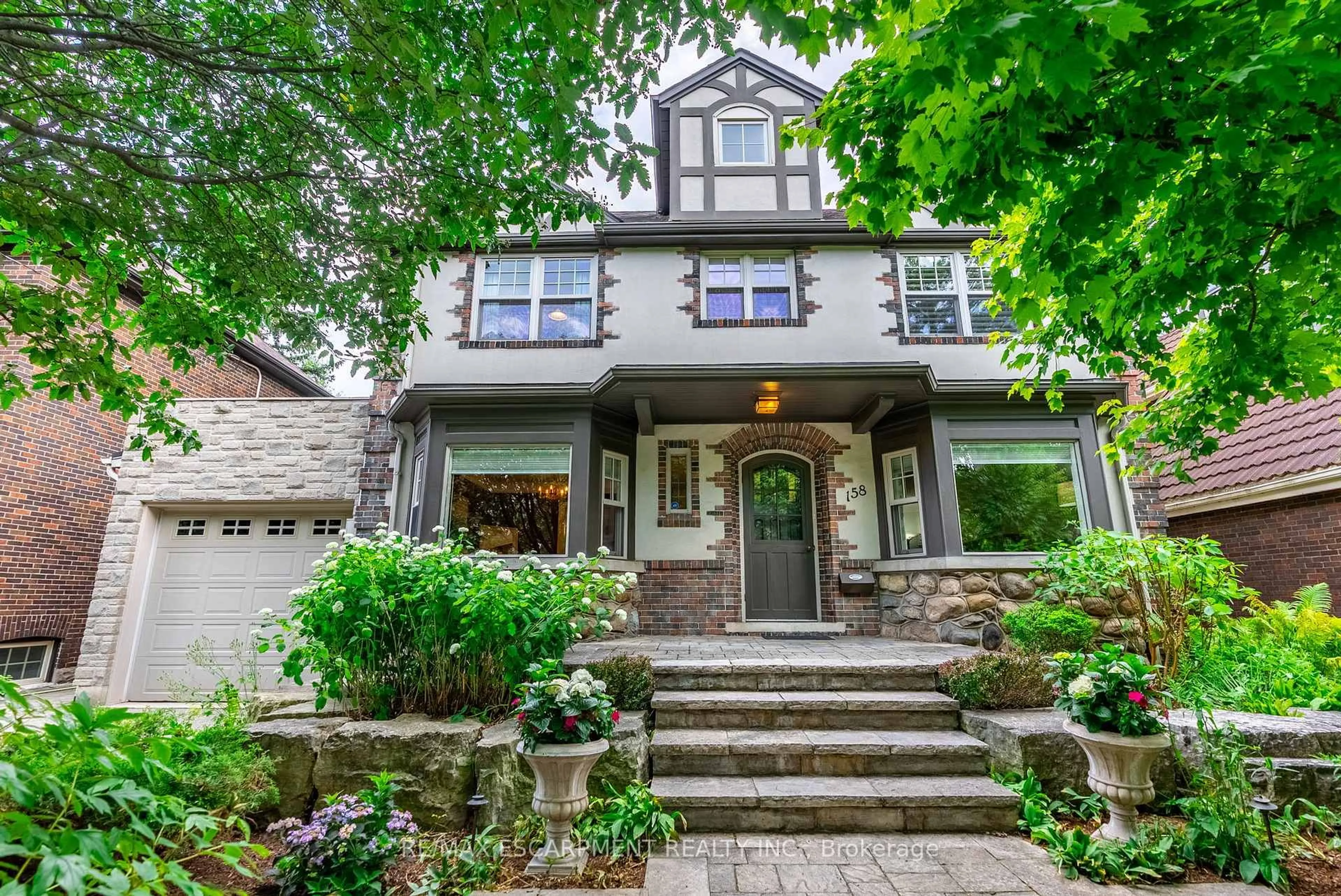 Home with brick exterior material, street for 158 Dalewood Cres, Hamilton Ontario L8S 4B7