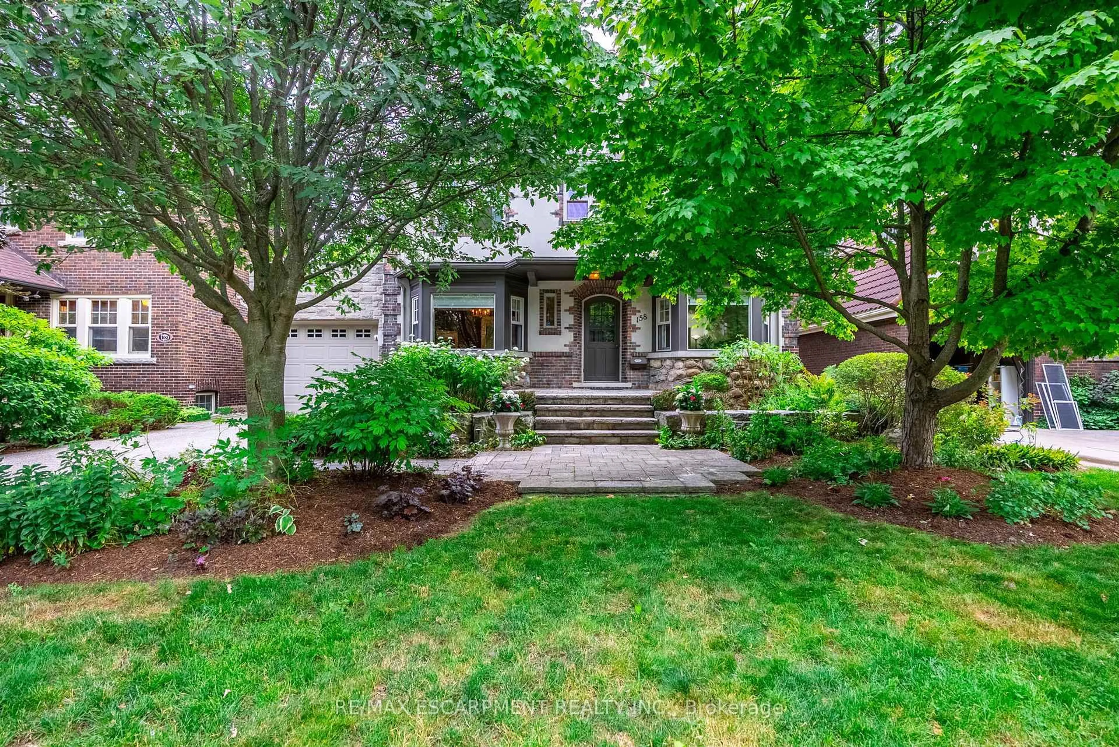 Unknown for 158 Dalewood Cres, Hamilton Ontario L8S 4B7