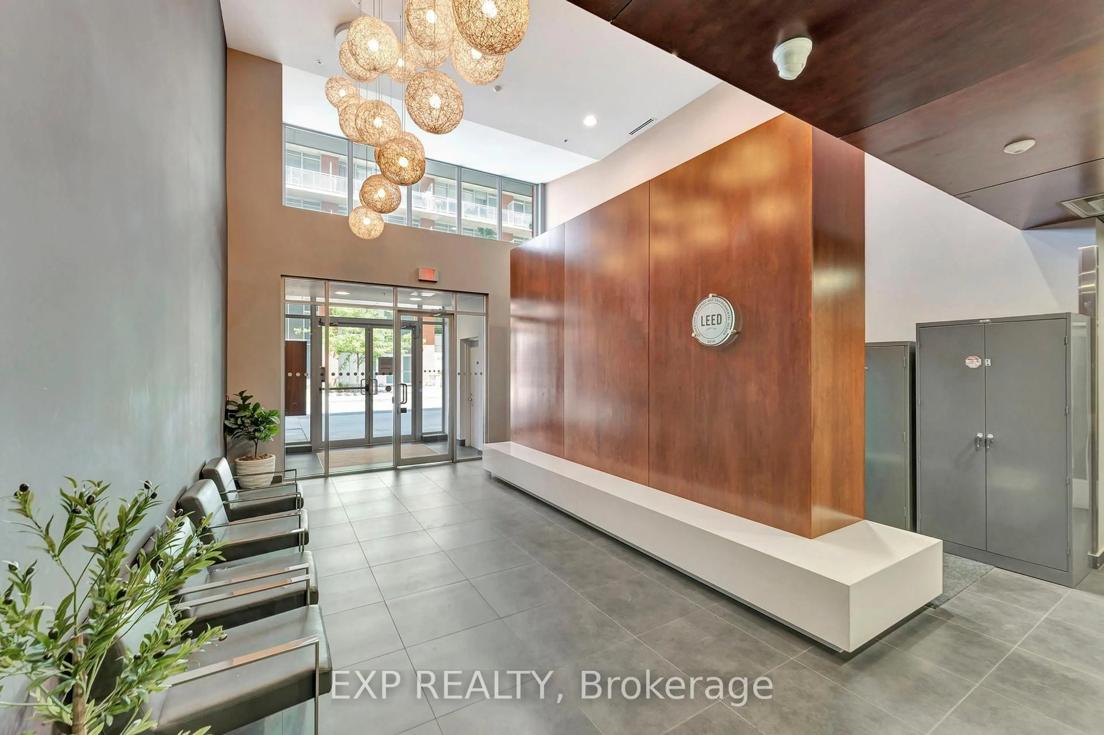 Lobby for 360 Mcleod St #503, Ottawa Ontario K2P 1A9