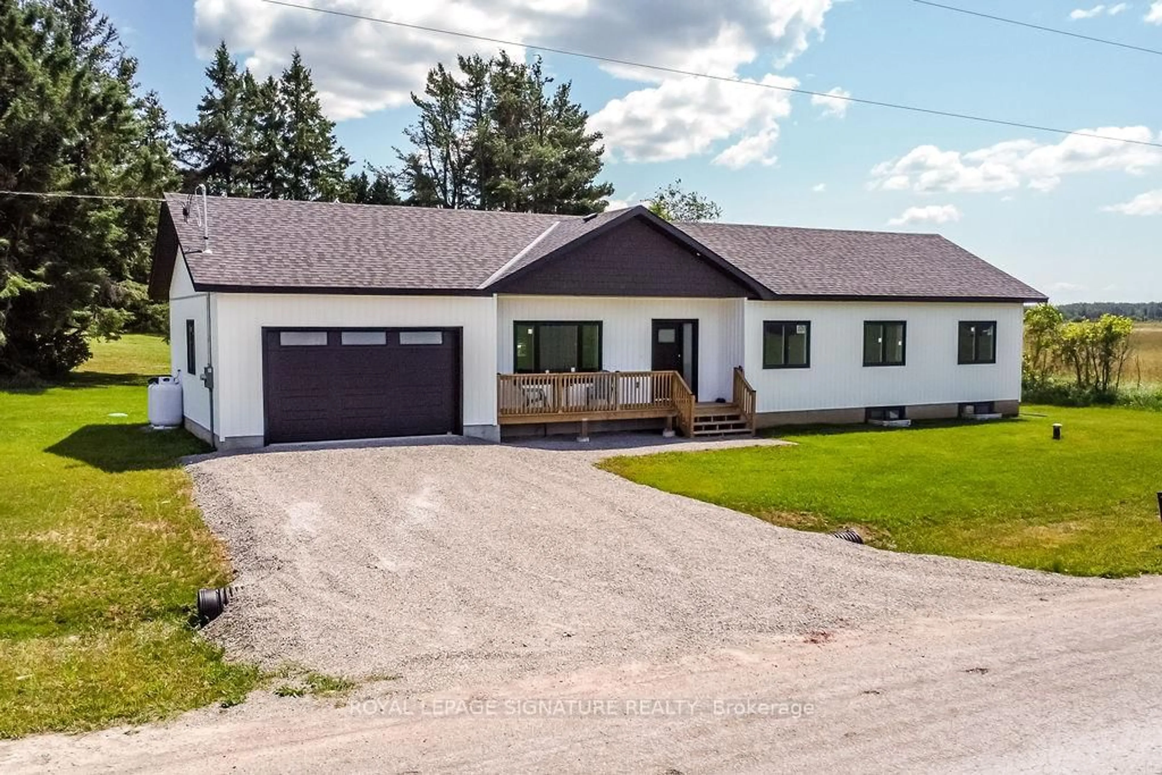 A pic from outside/outdoor area/front of a property/back of a property/a pic from drone, street for 122 Day Dr, Kawartha Lakes Ontario L3V 6H5