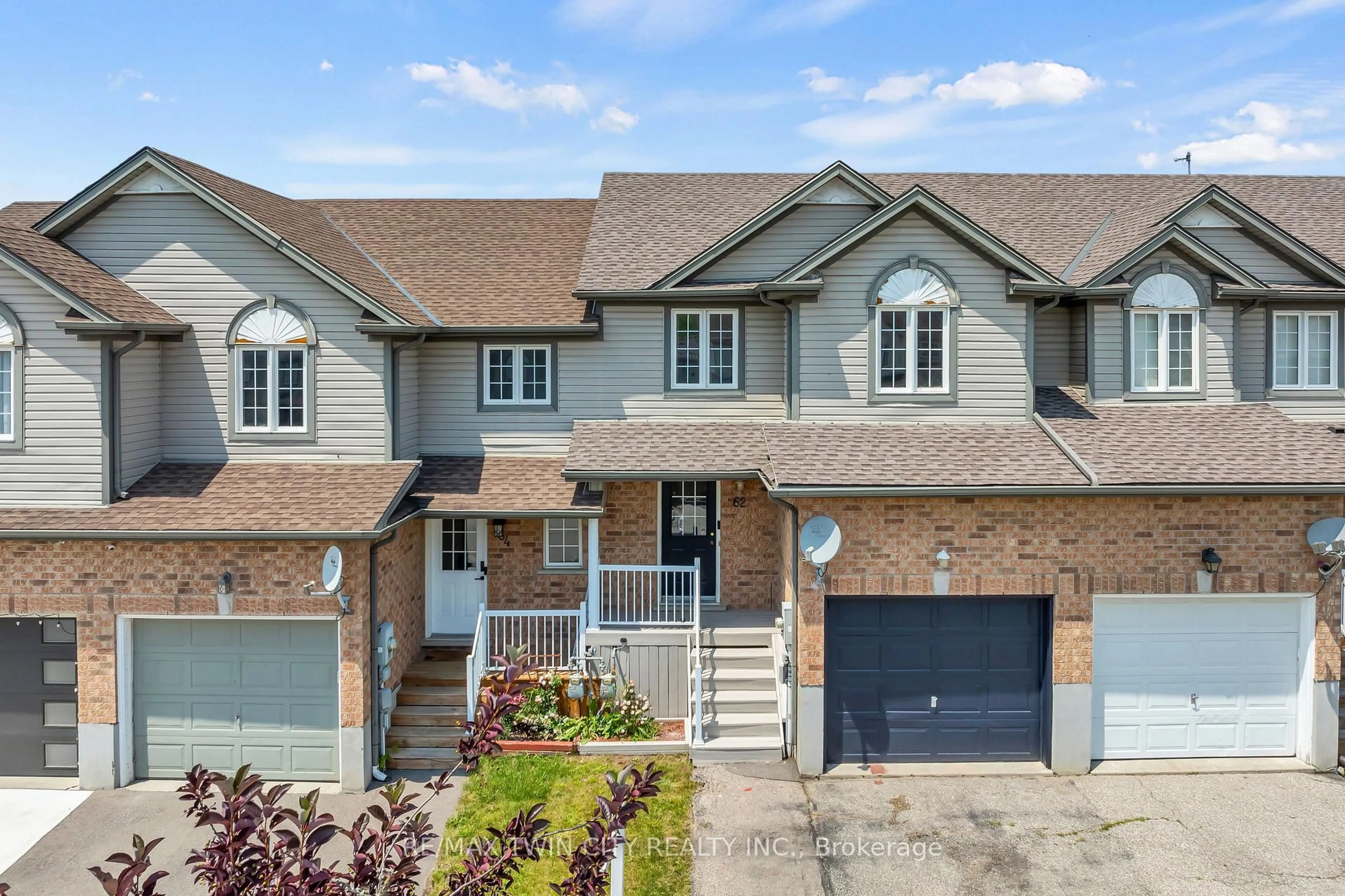 A pic from outside/outdoor area/front of a property/back of a property/a pic from drone, street for 62 Foxglove Cres, Kitchener Ontario N2E 3Y7