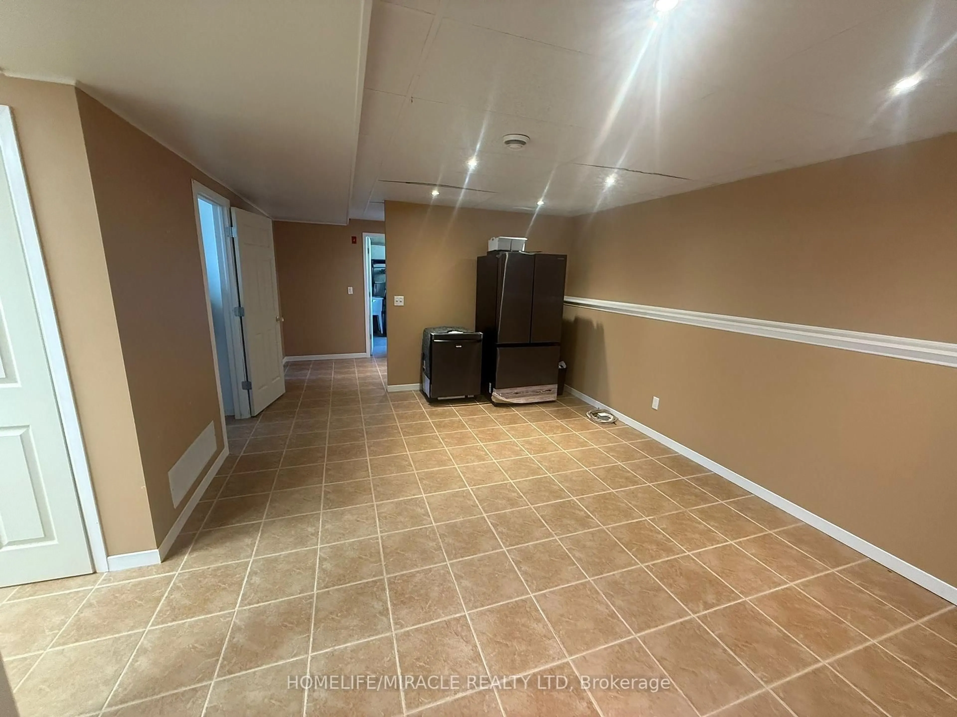 A pic of a room for 255 Revell St, Gravenhurst Ontario P1P 0E4