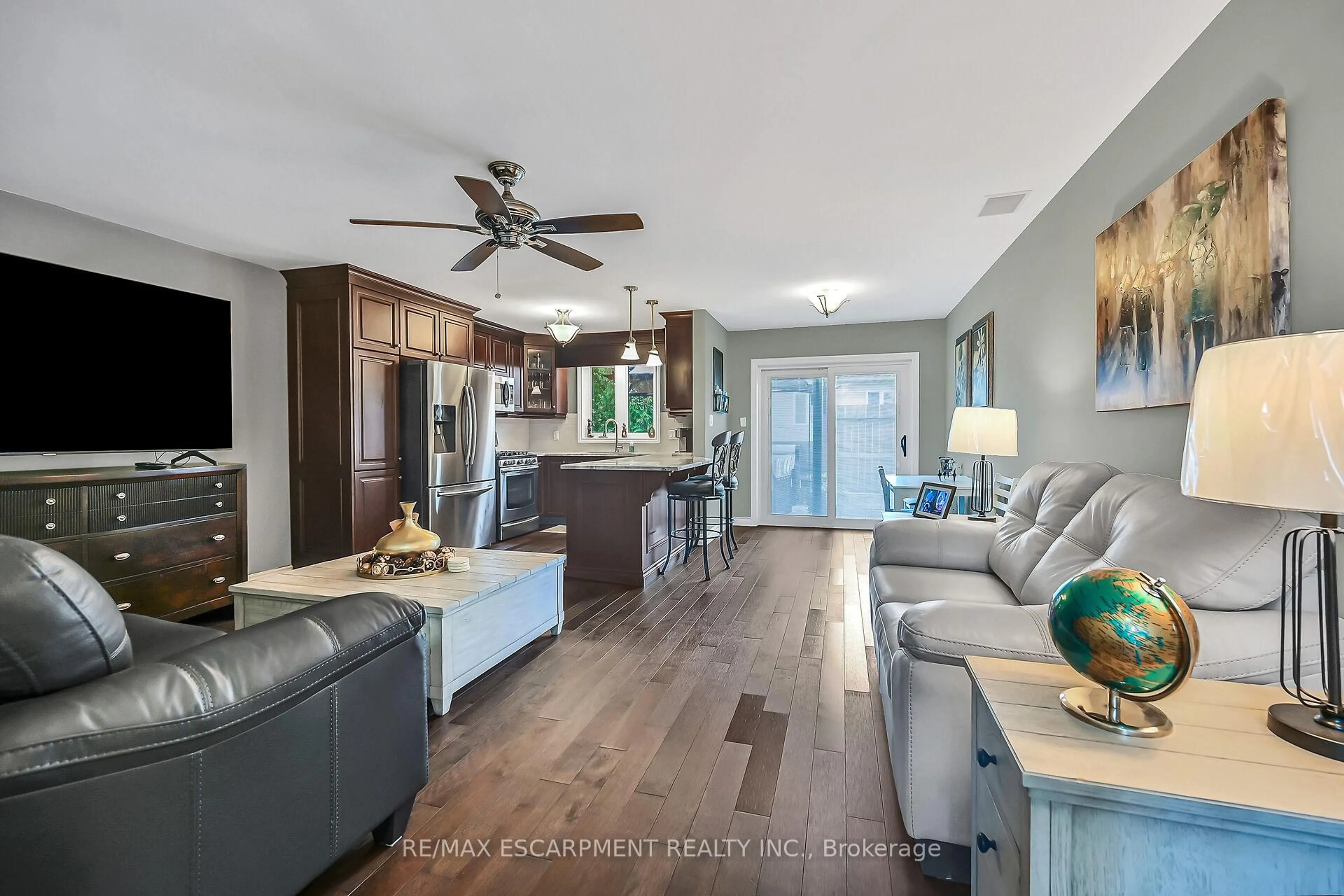 Open concept kitchen, unknown for 50 Keith St, Hamilton Ontario L8L 3S1