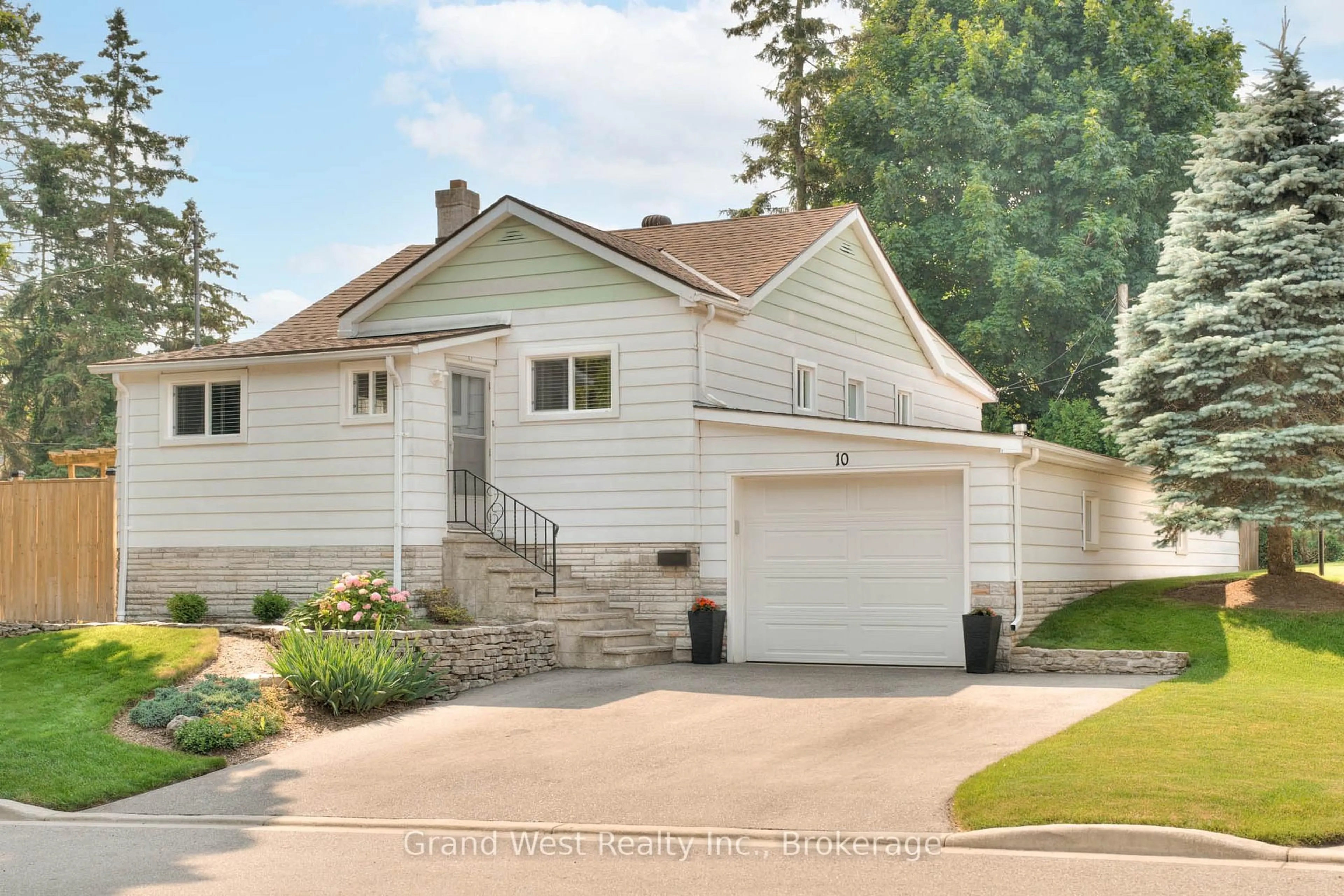 Home with vinyl exterior material, street for 10 Clarence St, Cambridge Ontario N3C 1K9