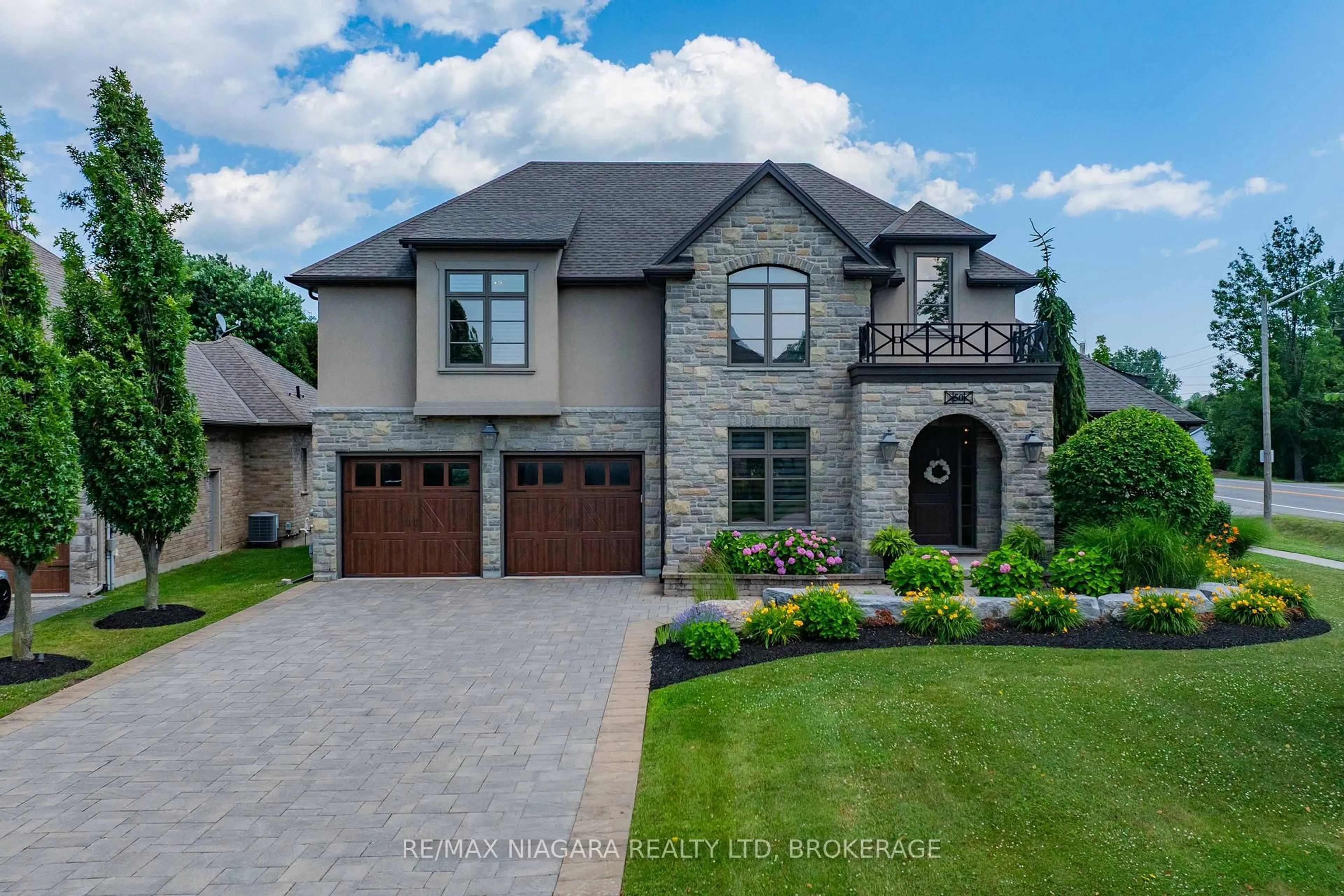 Home with brick exterior material, street for 50 Sandalwood Cres, Niagara-on-the-Lake Ontario L0S 1P0