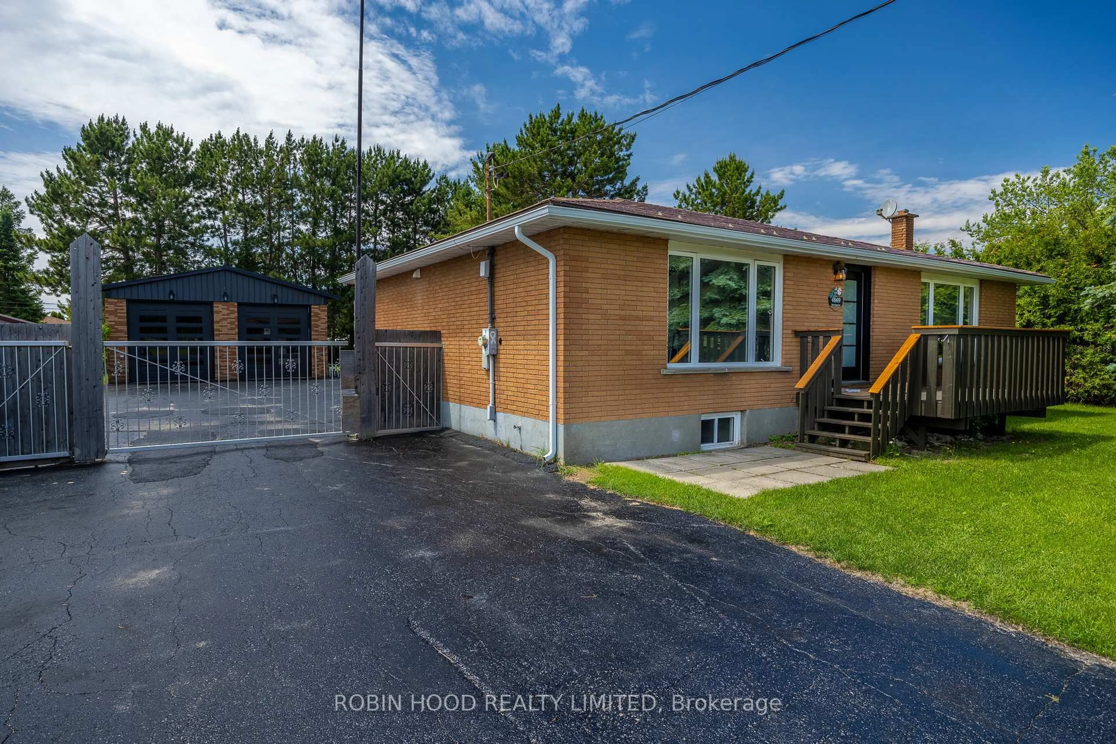 Unknown for 4869 Notre Dame Ave, Greater Sudbury Ontario P3P 1X4