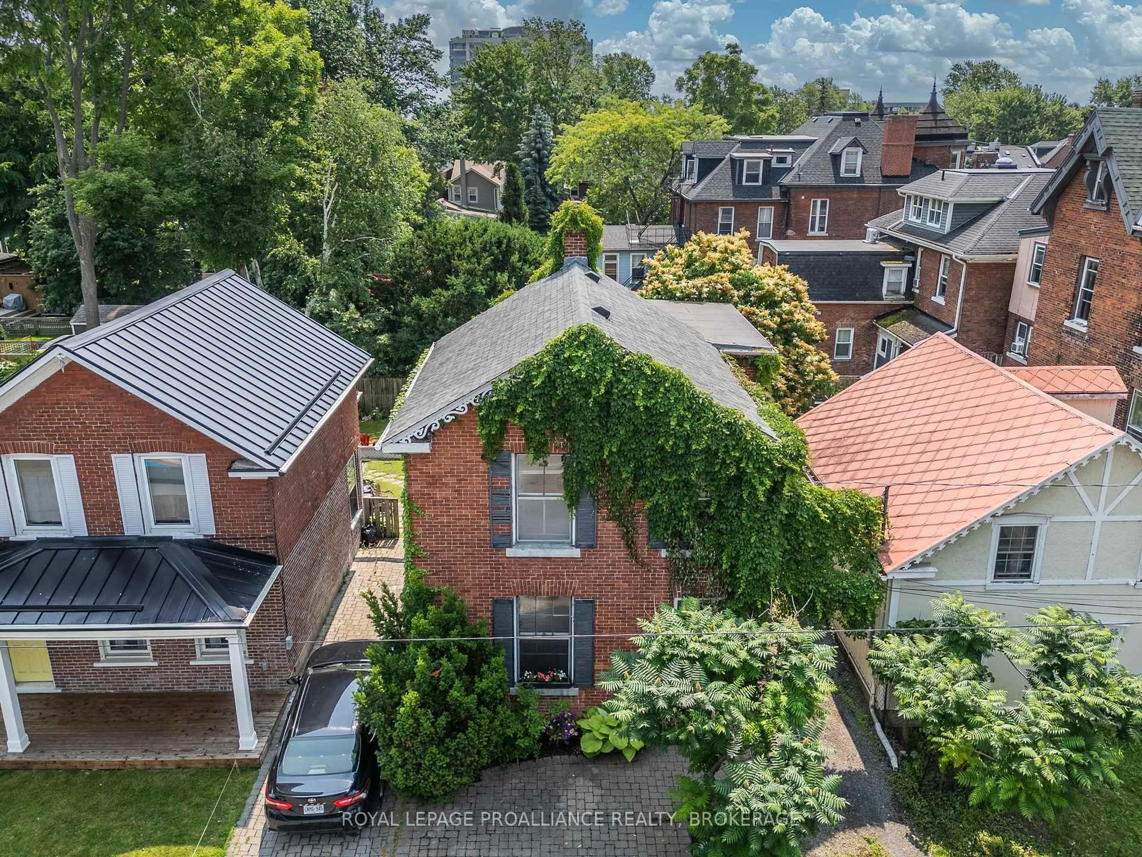 A pic from outside/outdoor area/front of a property/back of a property/a pic from drone, city buildings view from balcony for 125 Bagot St, Kingston Ontario K7L 3E7