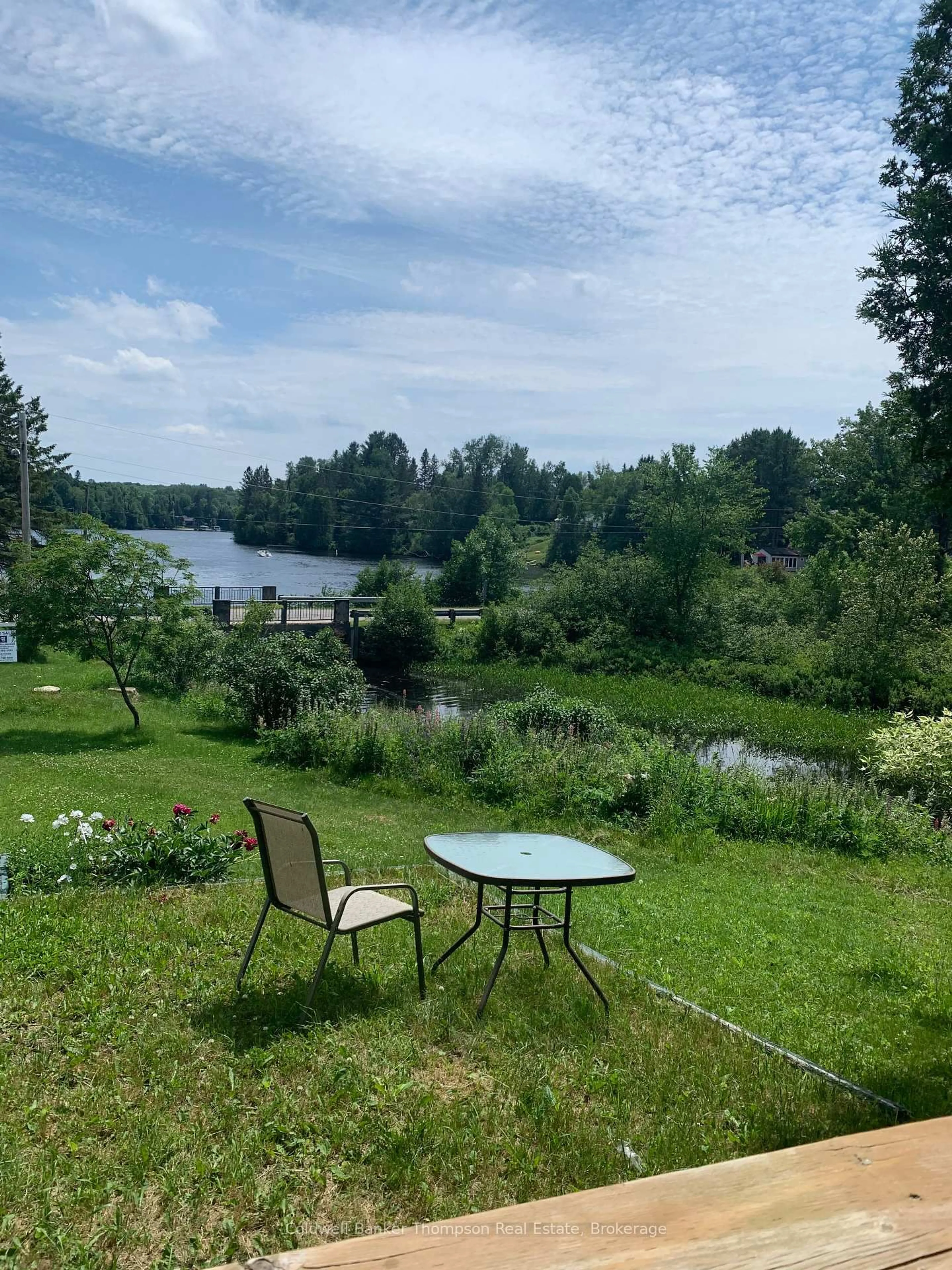 Patio, water/lake/river/ocean view for 10 George St, Magnetawan Ontario P0A 1P0
