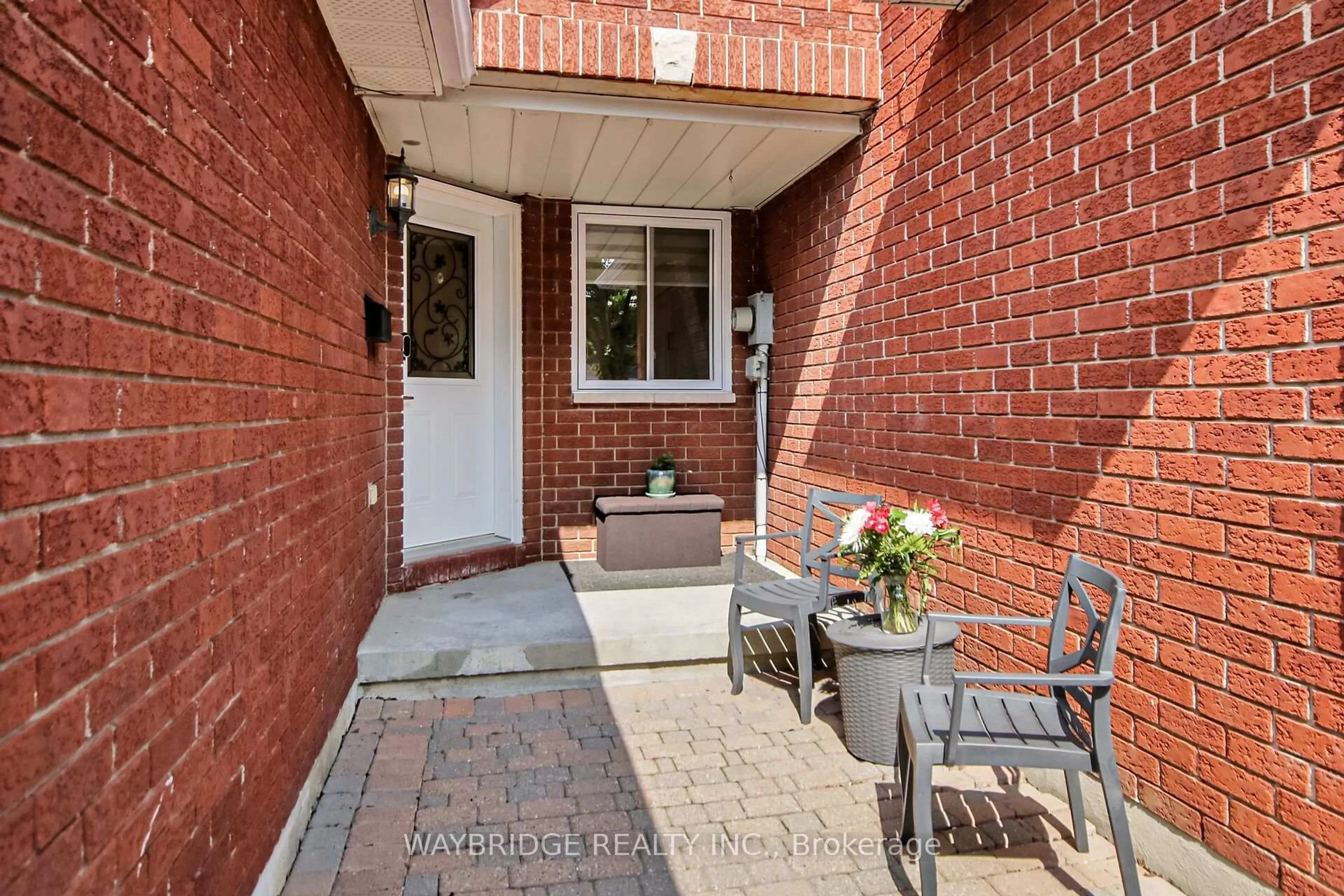Unknown for 122 Woodbury Cres, Ottawa Ontario K2J 3M2